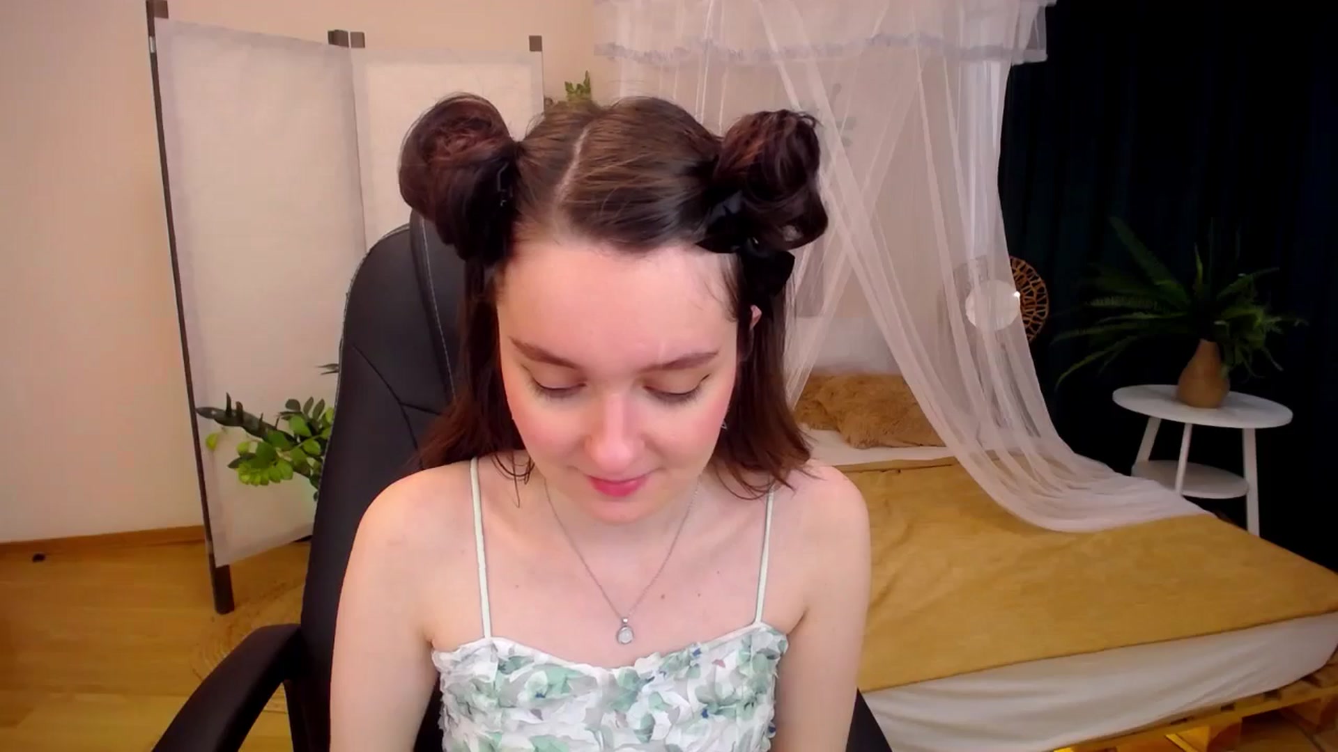 Gallery image thumbnail from Milim_Nava's myfreecams stream on, 09/19/2024, 12:12 image 10 of 20
