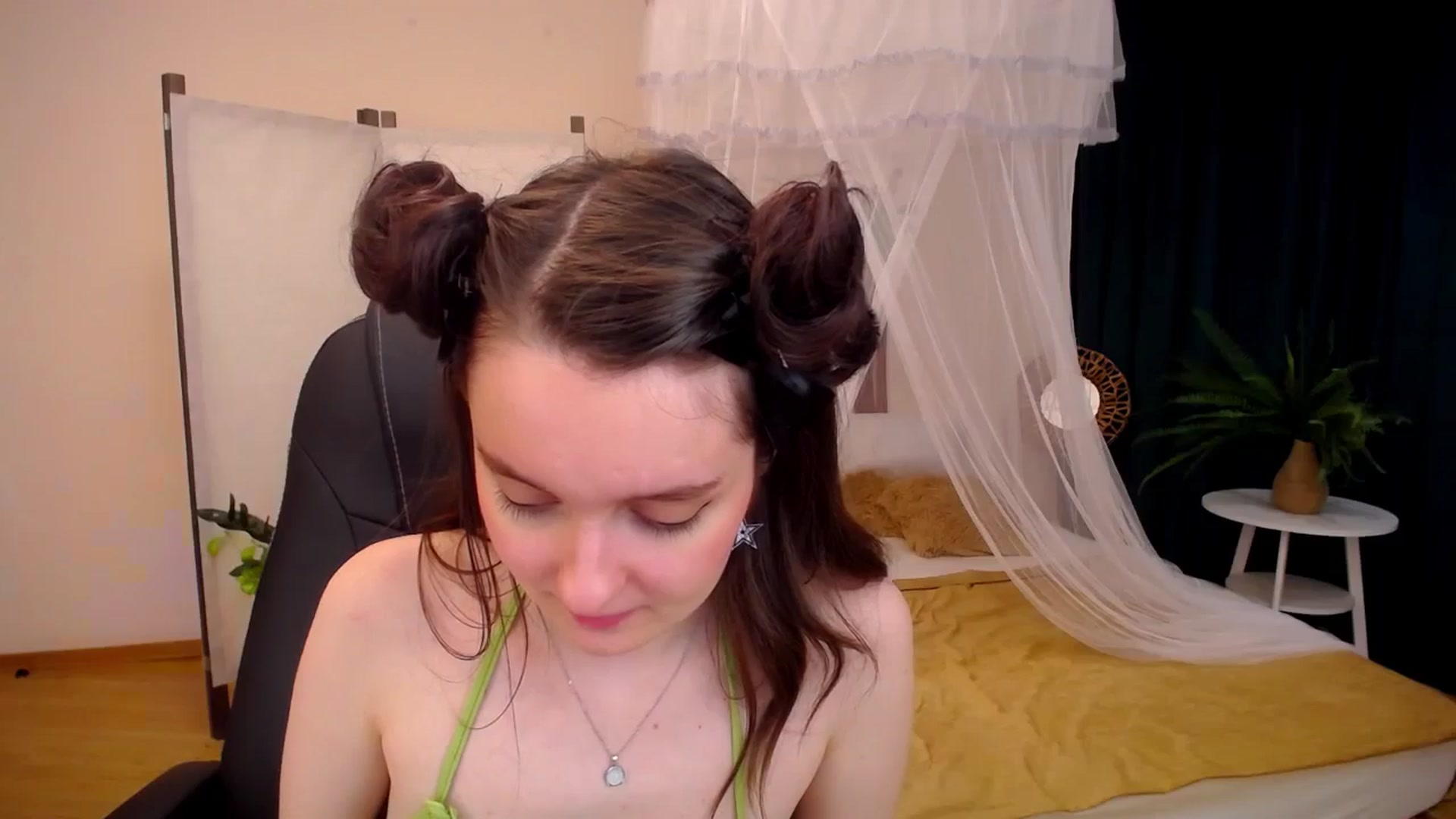 Gallery image thumbnail from Milim_Nava's myfreecams stream on, 09/19/2024, 16:10 image 14 of 20
