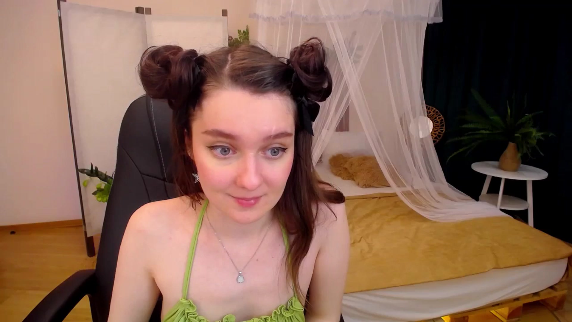 Gallery image thumbnail from Milim_Nava's myfreecams stream on, 09/19/2024, 16:10 image 3 of 20