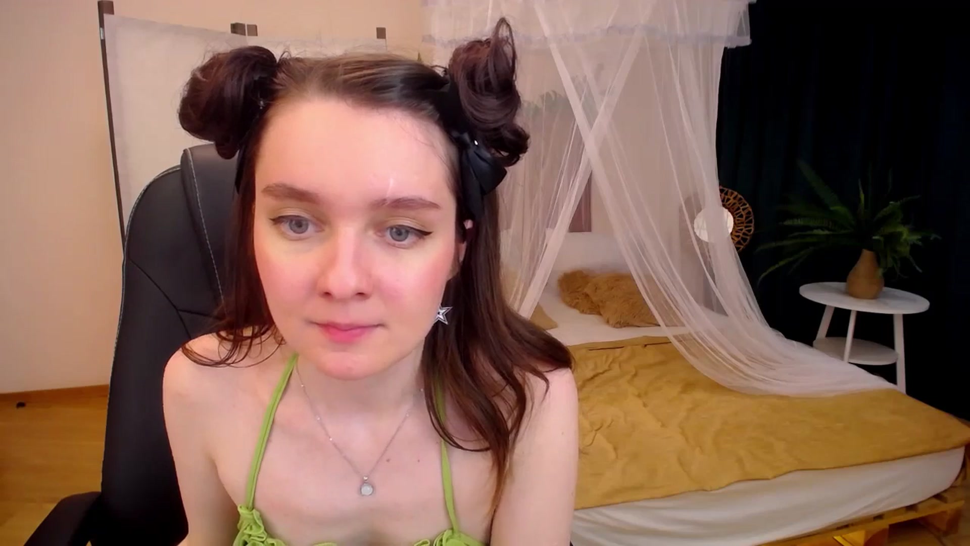 Gallery image thumbnail from Milim_Nava's myfreecams stream on, 09/19/2024, 16:10 image 17 of 20