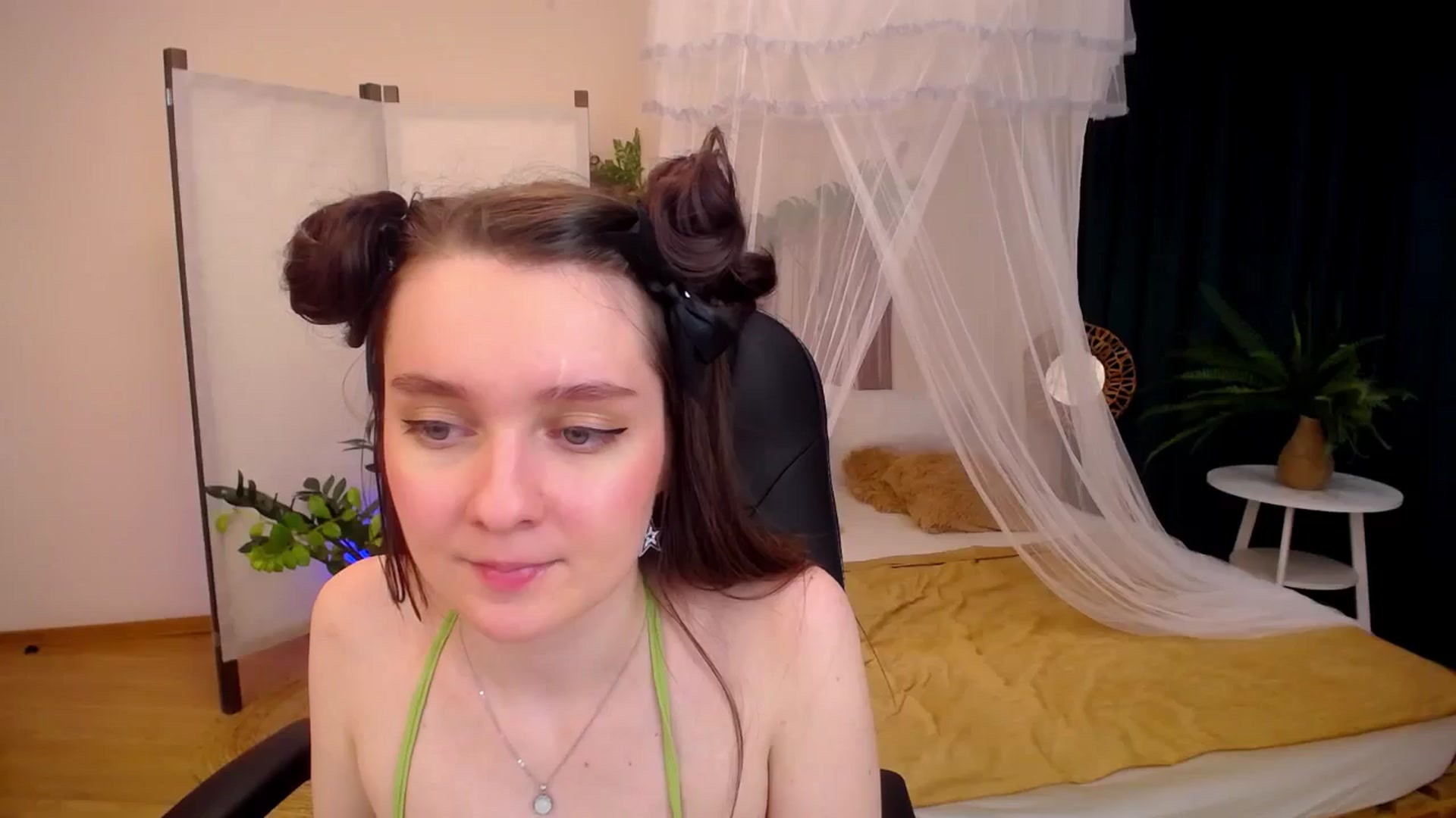 Gallery image thumbnail from Milim_Nava's myfreecams stream on, 09/19/2024, 17:09 image 8 of 20