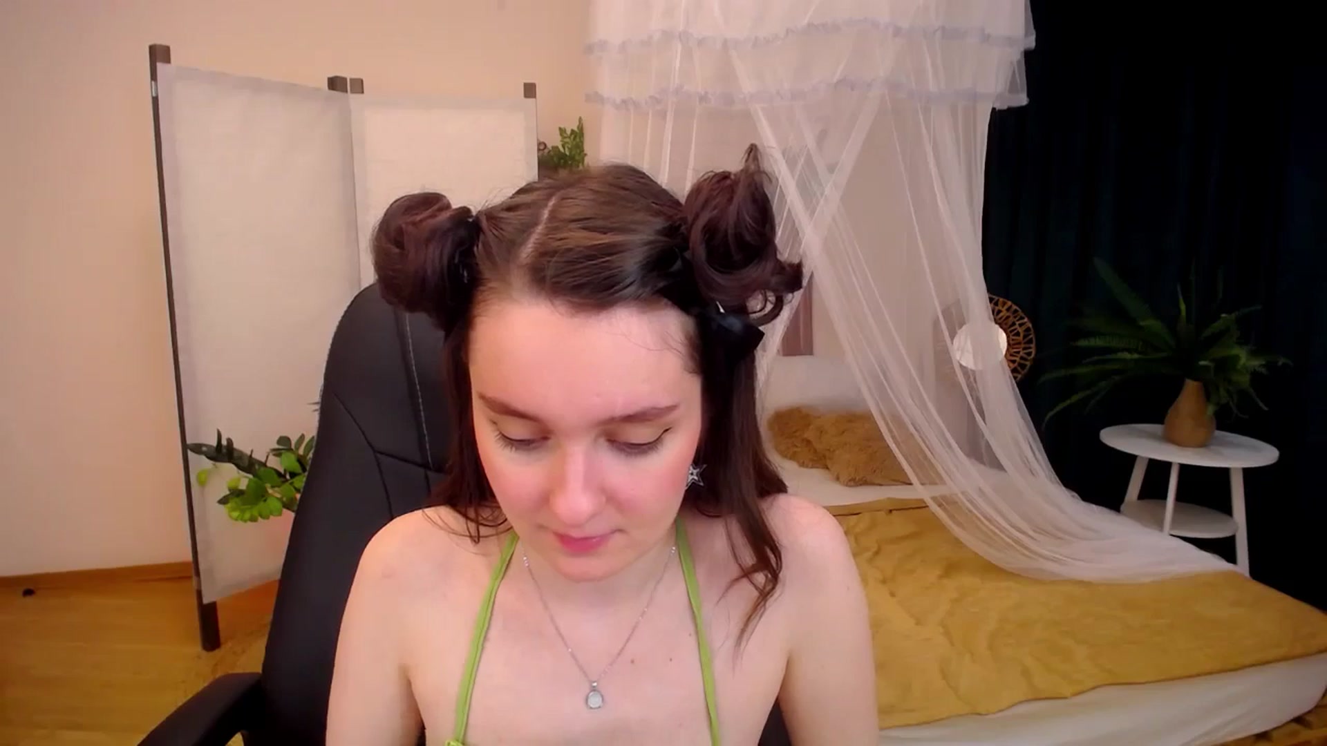 Gallery image thumbnail from Milim_Nava's myfreecams stream on, 09/19/2024, 17:09 image 15 of 20