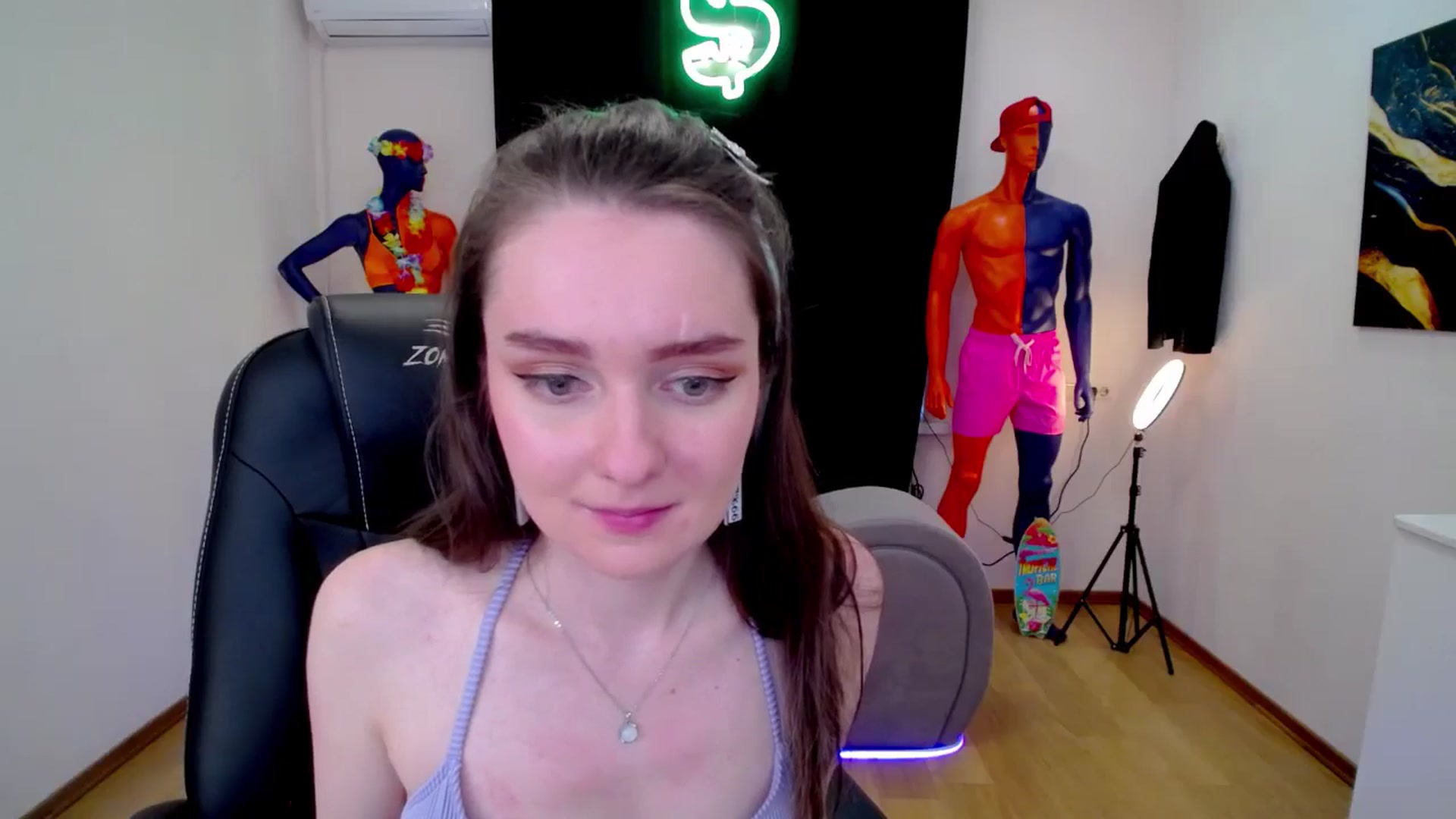 Gallery image thumbnail from Milim_Nava's myfreecams stream on, 09/20/2024, 08:17 image 16 of 20