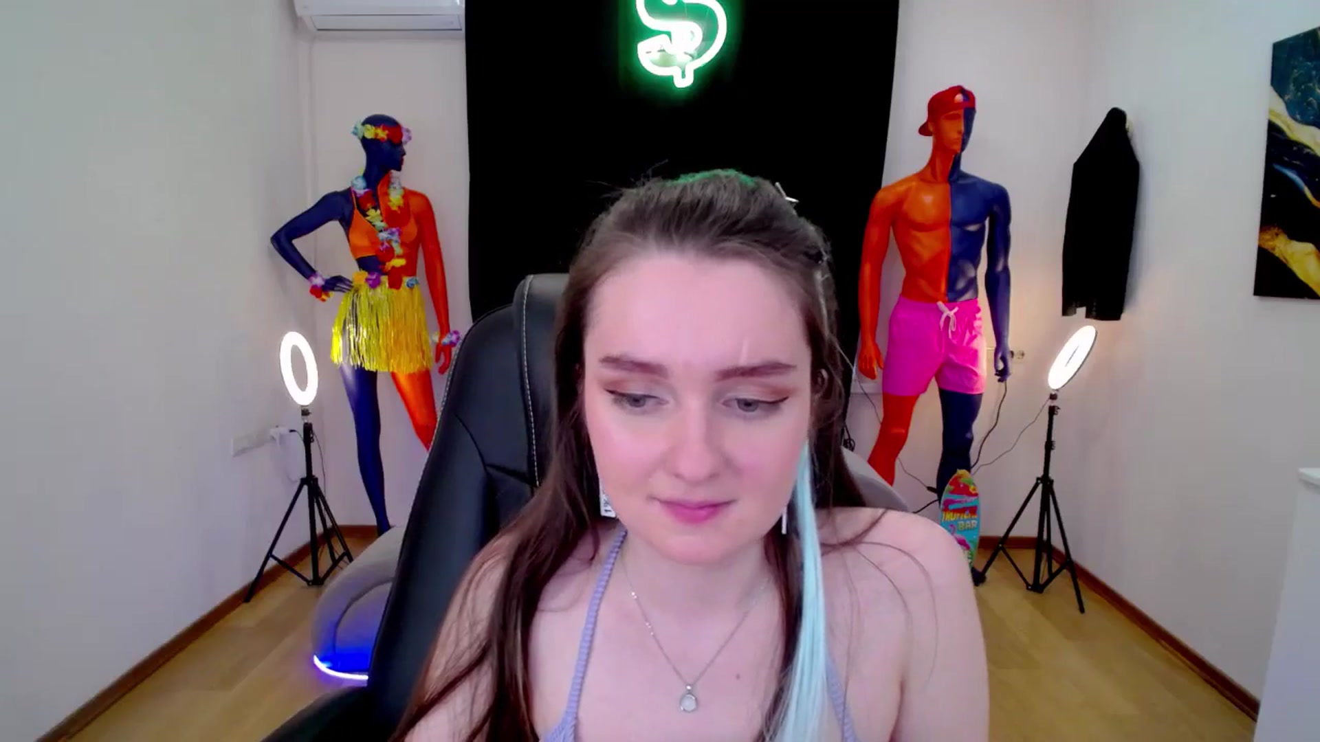 Gallery image thumbnail from Milim_Nava's myfreecams stream on, 09/20/2024, 11:13 image 17 of 20