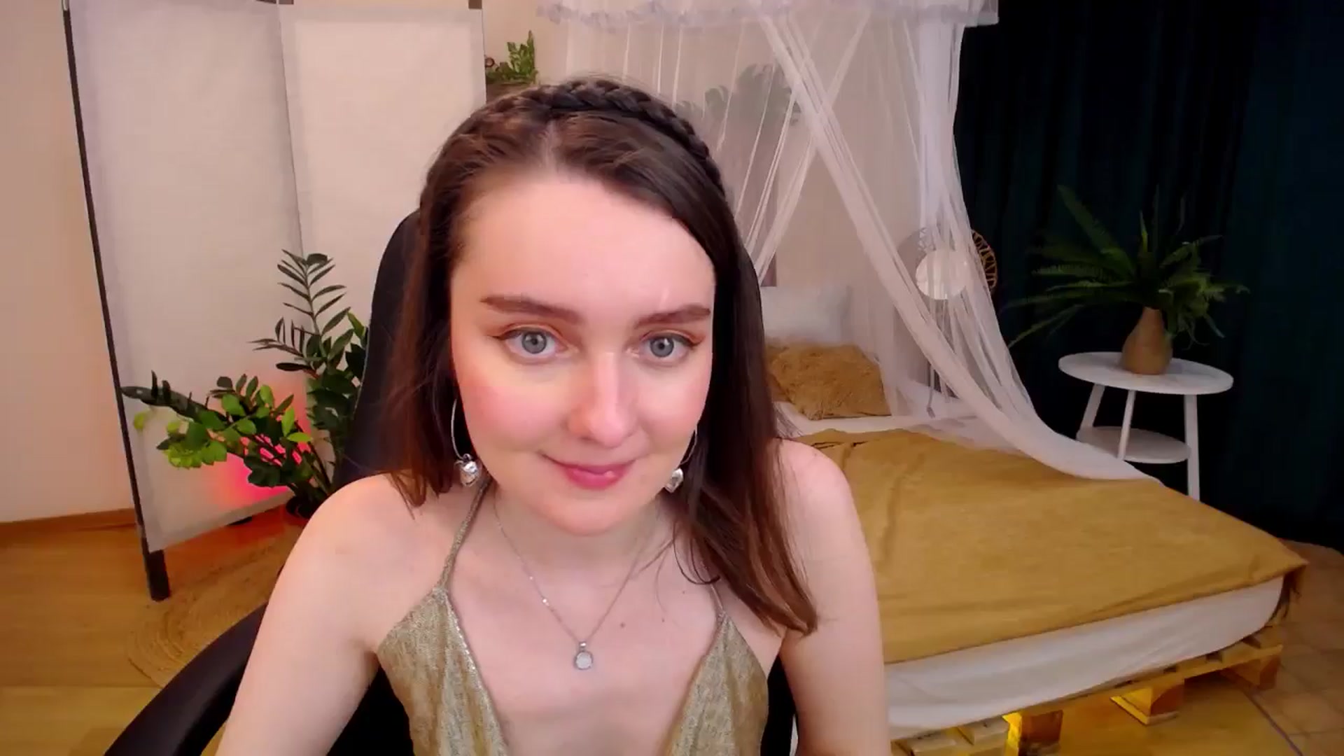 Gallery image thumbnail from Milim_Nava's myfreecams stream on, 09/21/2024, 09:04 image 14 of 20