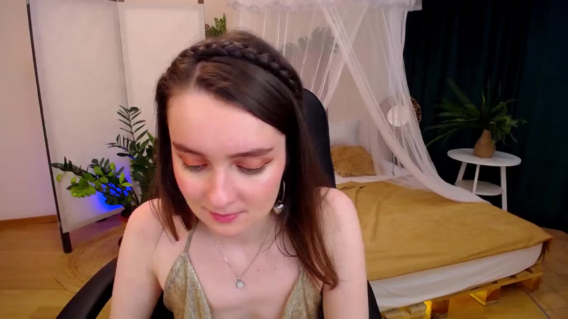 Gallery image thumbnail from Milim_Nava's myfreecams stream on, 09/21/2024, 09:04 image 17 of 20