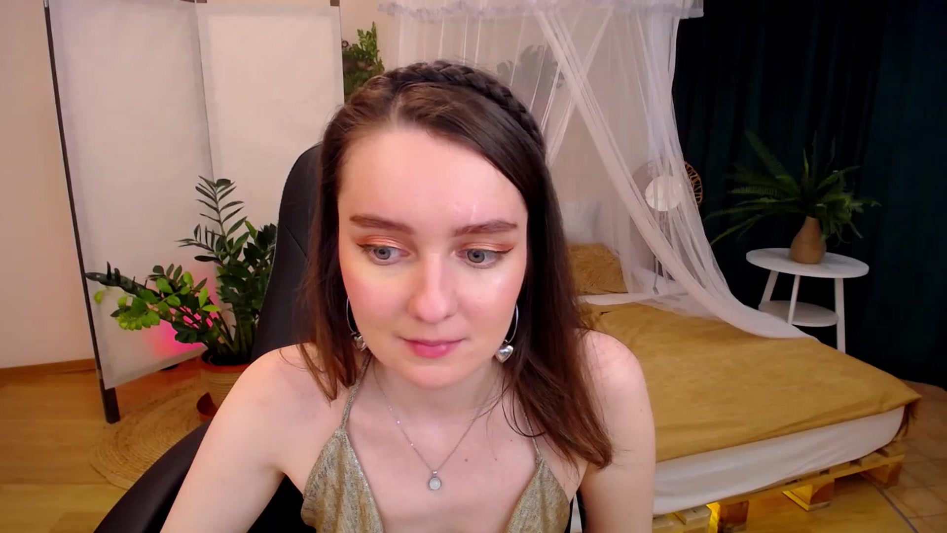 Gallery image thumbnail from Milim_Nava's myfreecams stream on, 09/21/2024, 09:04 image 16 of 20