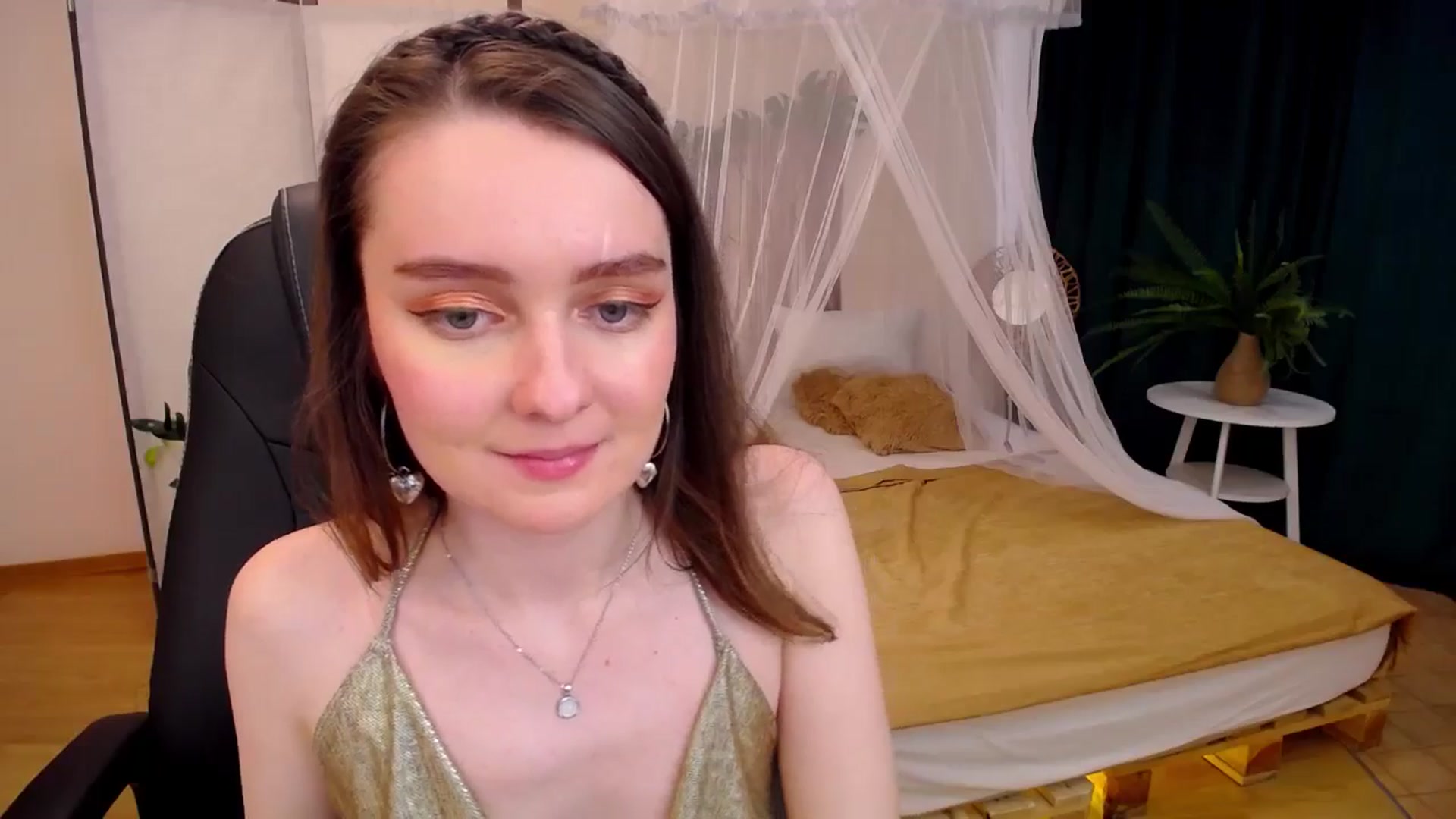 Gallery image thumbnail from Milim_Nava's myfreecams stream on, 09/21/2024, 09:04 image 11 of 20