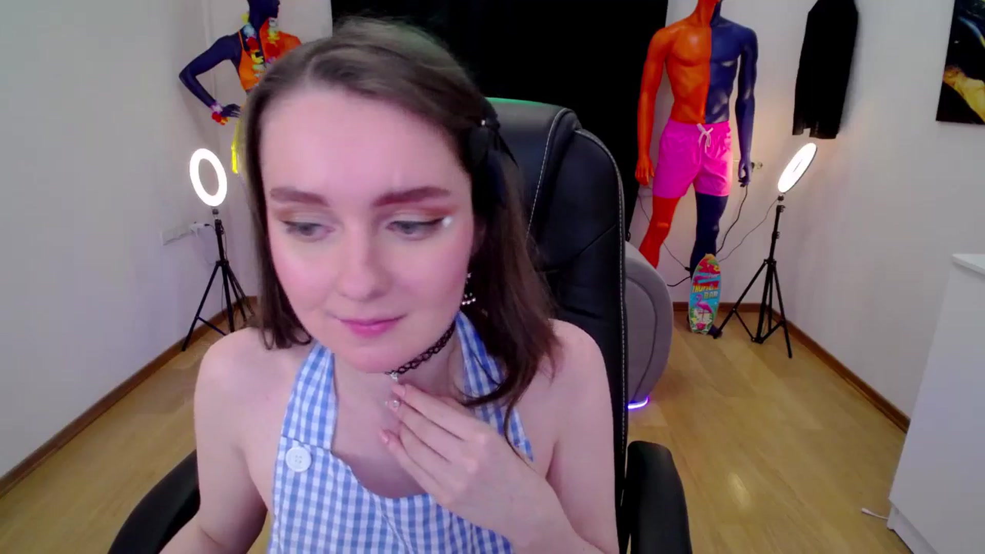 Gallery image thumbnail from Milim_Nava's myfreecams stream on, 09/25/2024, 24:32 image 14 of 20