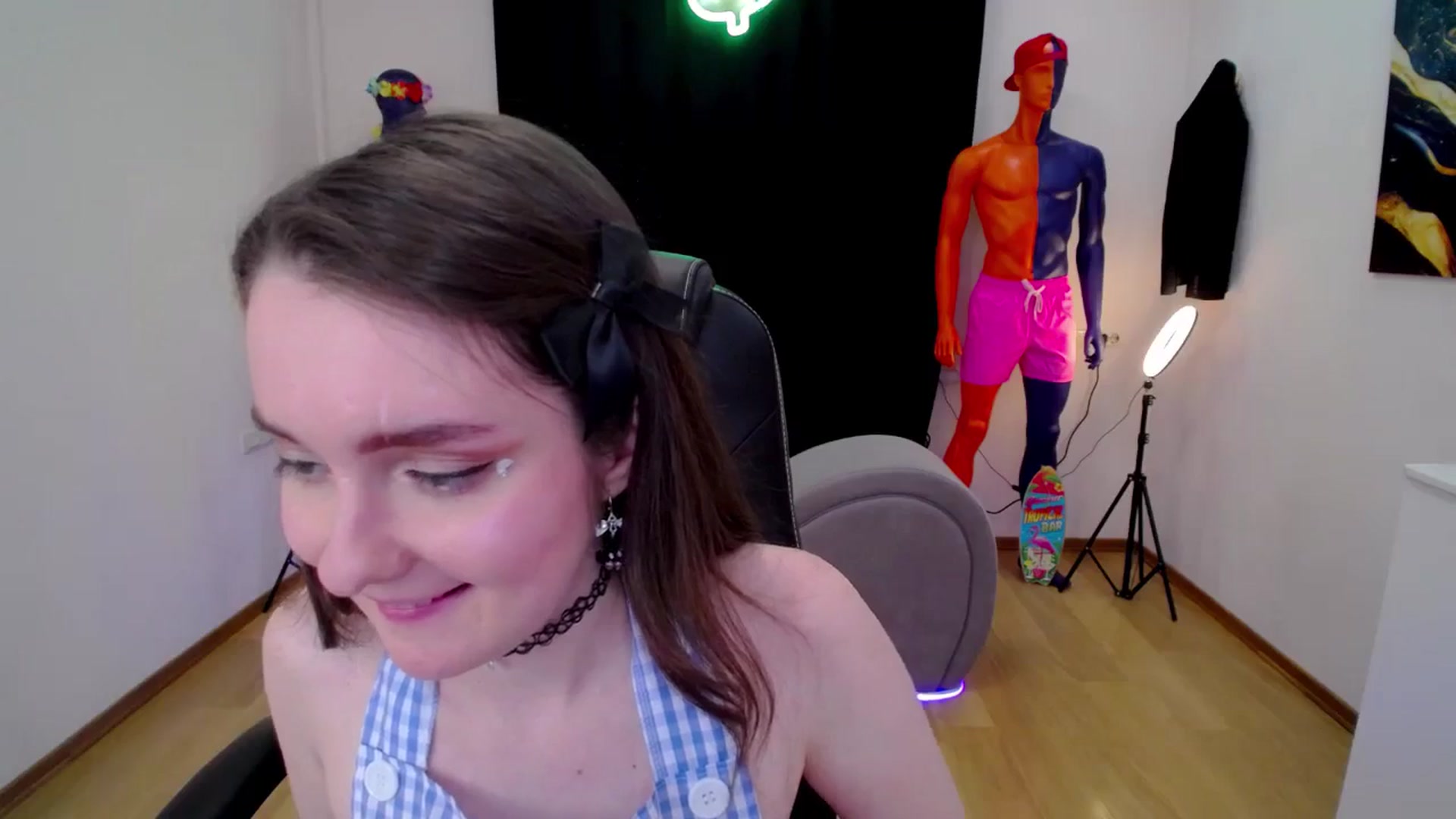 Gallery image thumbnail from Milim_Nava's myfreecams stream on, 09/25/2024, 24:32 image 9 of 20