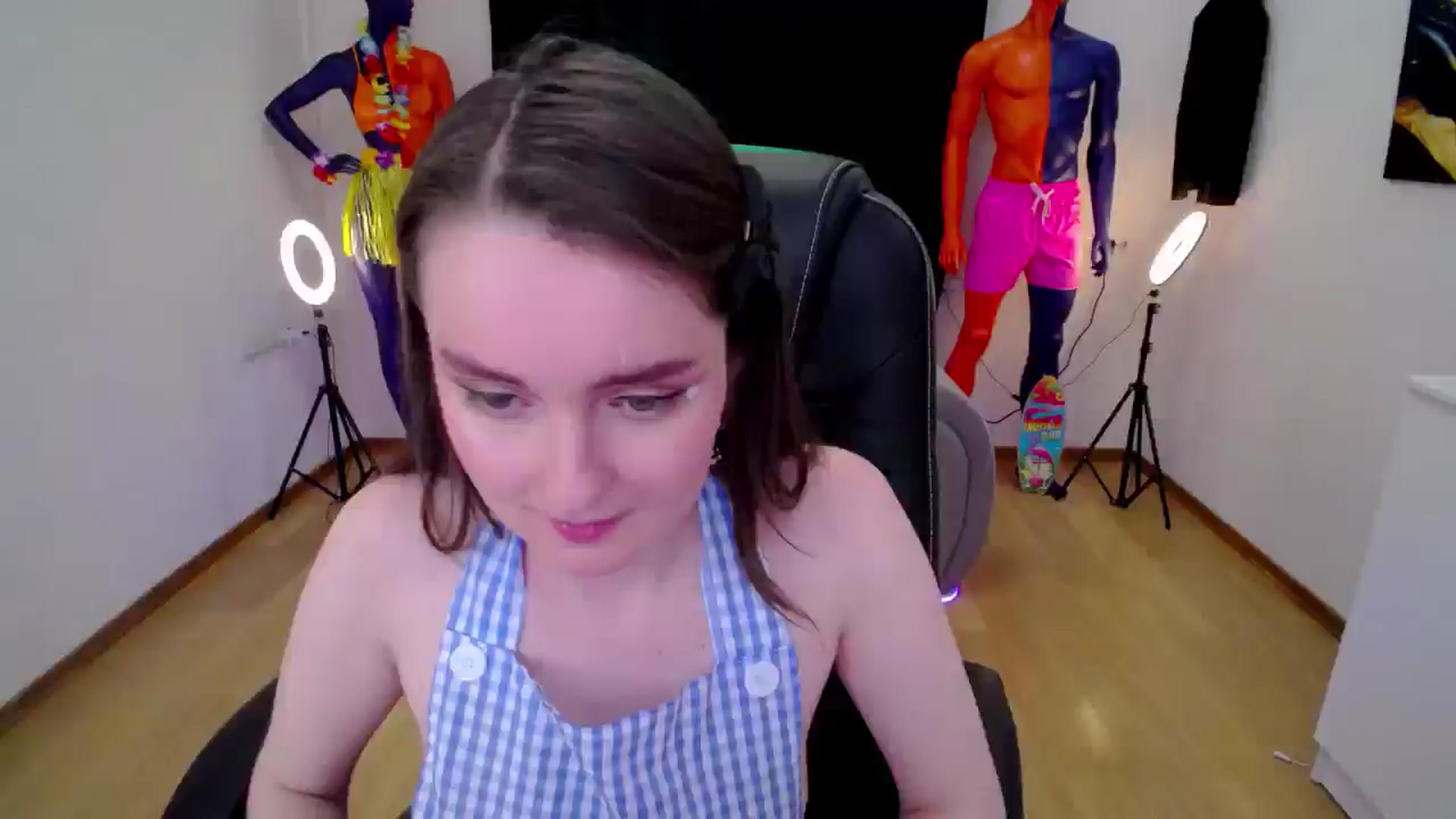Gallery image thumbnail from Milim_Nava's myfreecams stream on, 09/25/2024, 24:32 image 18 of 20