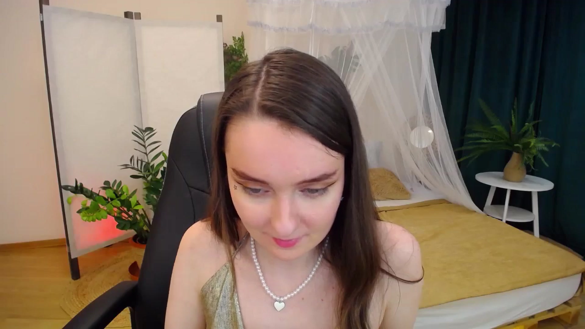Gallery image thumbnail from Milim_Nava's myfreecams stream on, 09/26/2024, 24:18 image 3 of 20