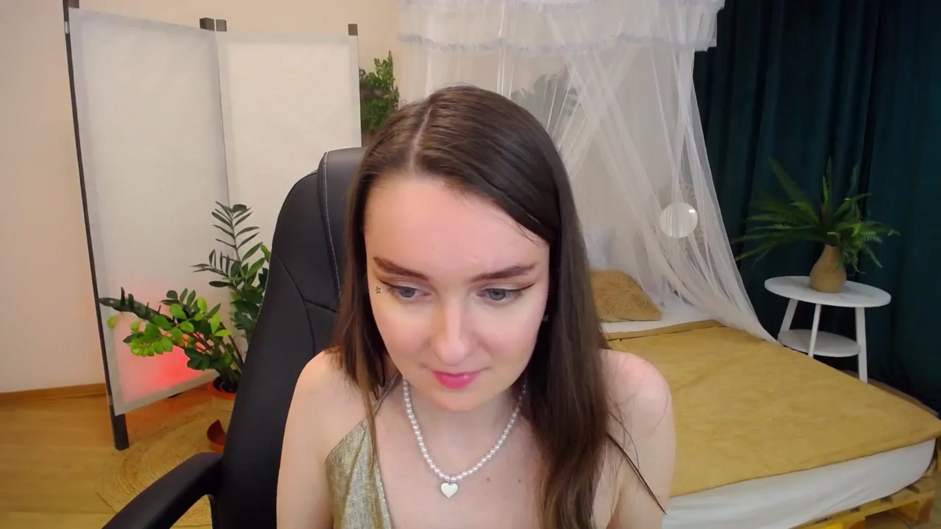 Gallery image thumbnail from Milim_Nava's myfreecams stream on, 09/26/2024, 24:18 image 4 of 20