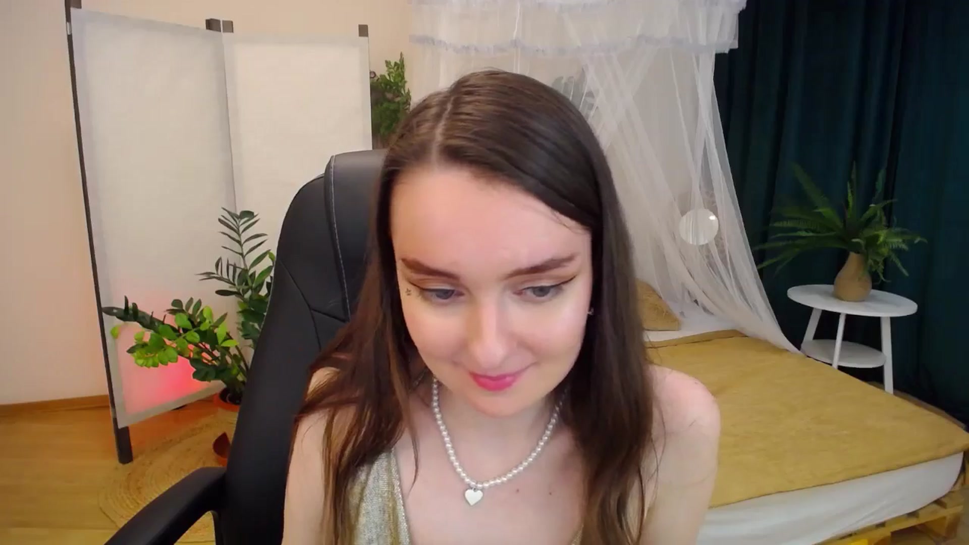Gallery image thumbnail from Milim_Nava's myfreecams stream on, 09/26/2024, 24:18 image 5 of 20