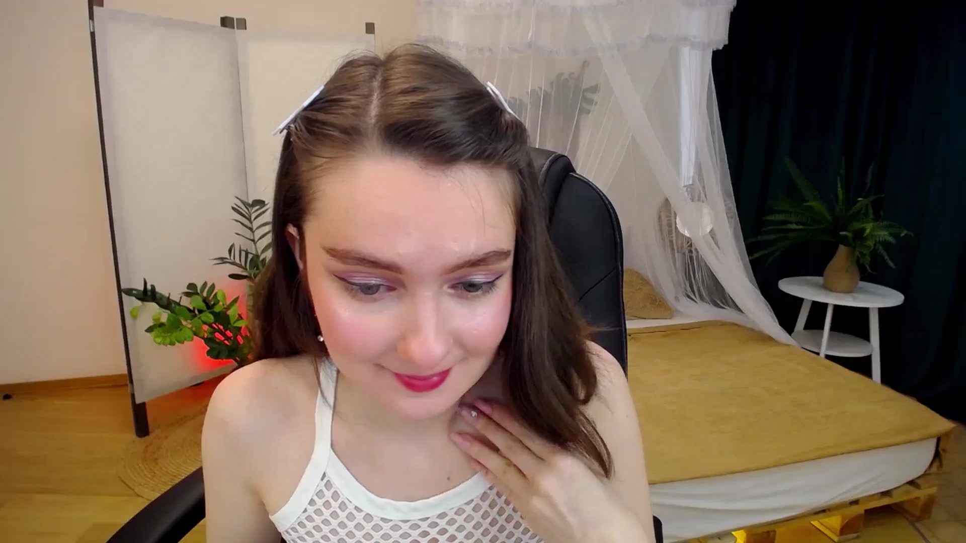 Gallery image thumbnail from Milim_Nava's myfreecams stream on, 09/27/2024, 10:37 image 4 of 20