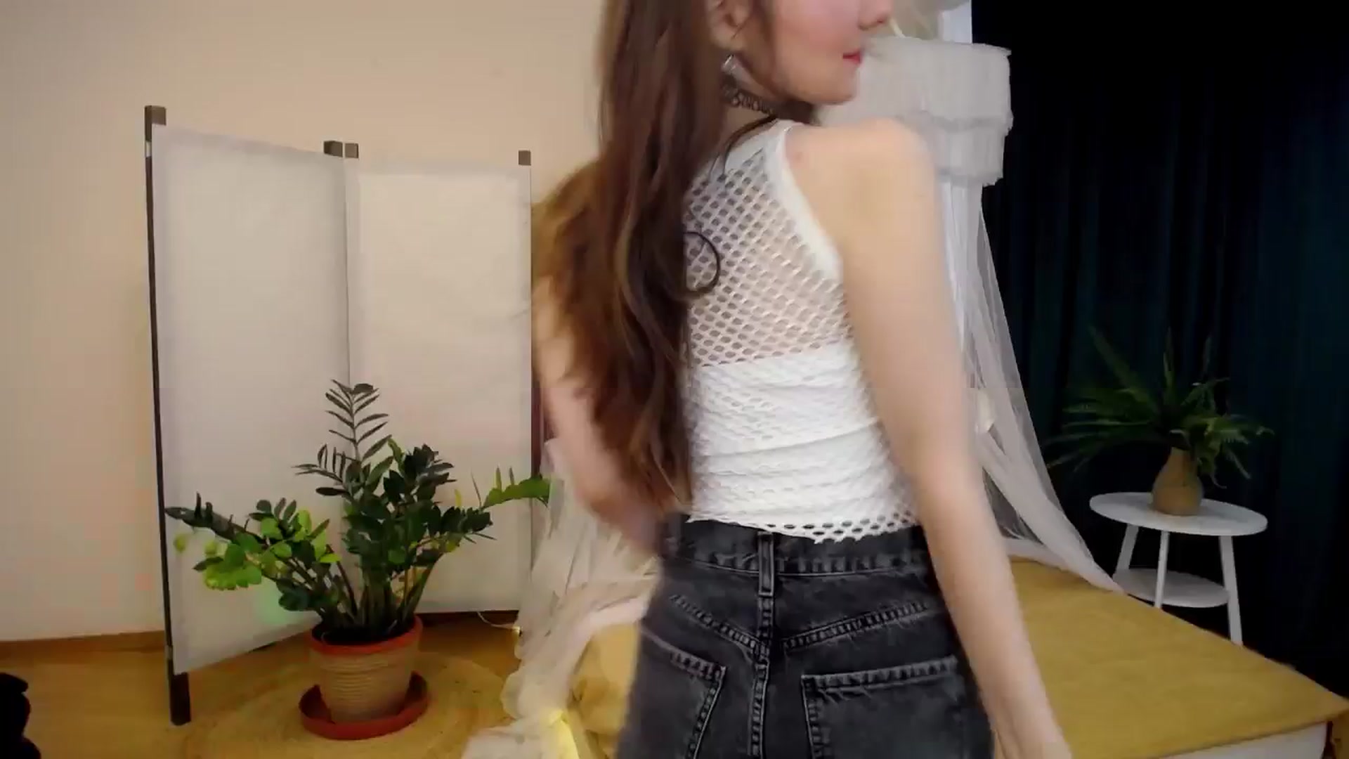 Gallery image thumbnail from Milim_Nava's myfreecams stream on, 09/27/2024, 10:37 image 11 of 20