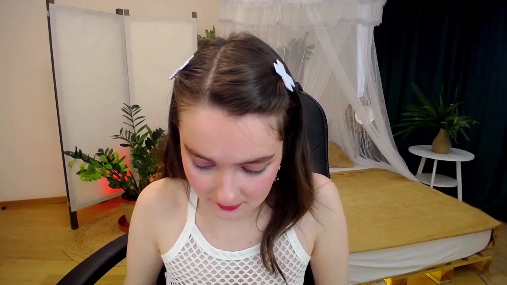 Gallery image thumbnail from Milim_Nava's myfreecams stream on, 09/27/2024, 10:37 image 7 of 20
