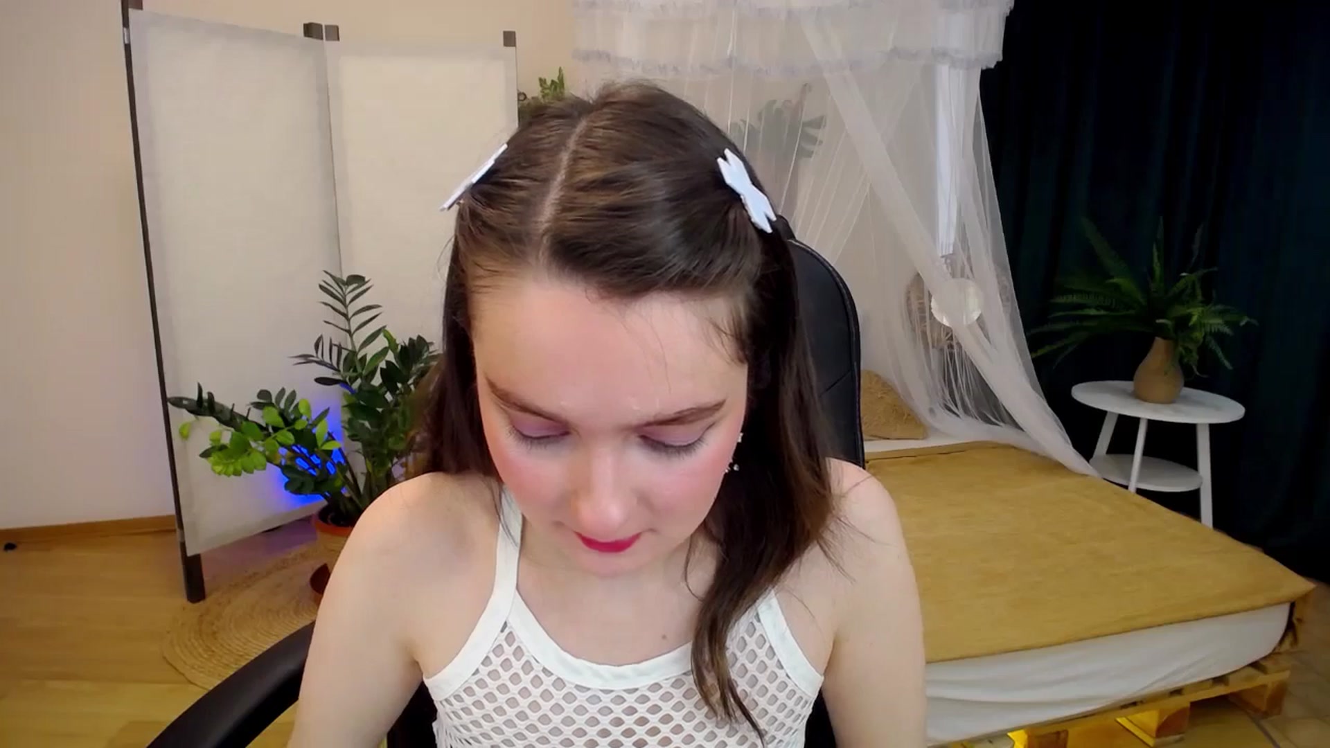 Gallery image thumbnail from Milim_Nava's myfreecams stream on, 09/27/2024, 10:37 image 6 of 20