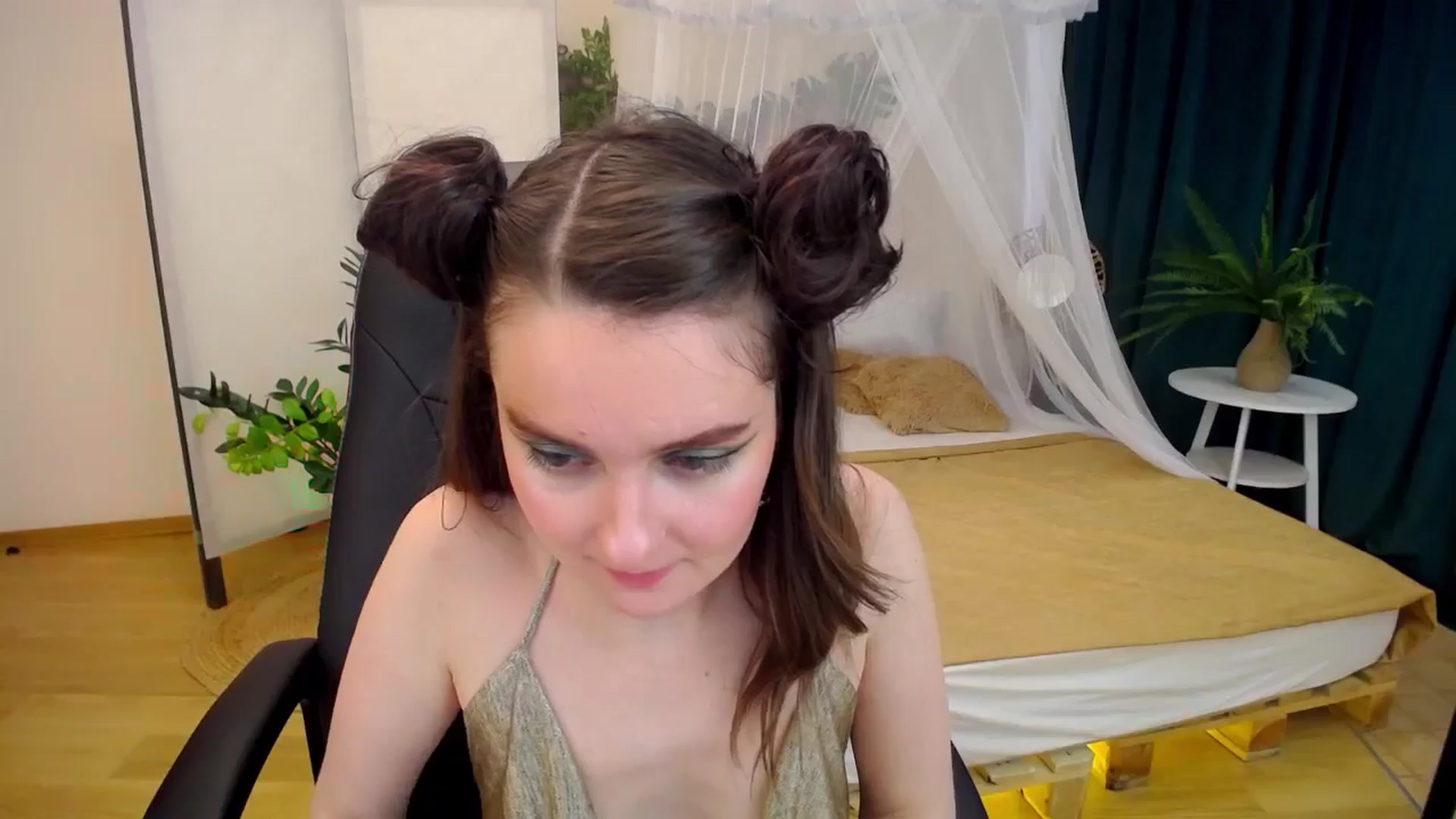 Gallery image thumbnail from Milim_Nava's myfreecams stream on, 09/28/2024, 08:46 image 8 of 20