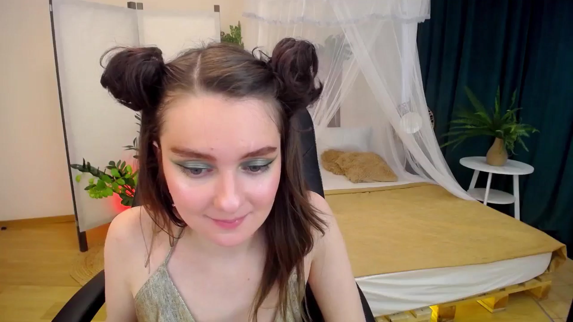 Gallery image thumbnail from Milim_Nava's myfreecams stream on, 09/28/2024, 08:46 image 14 of 20