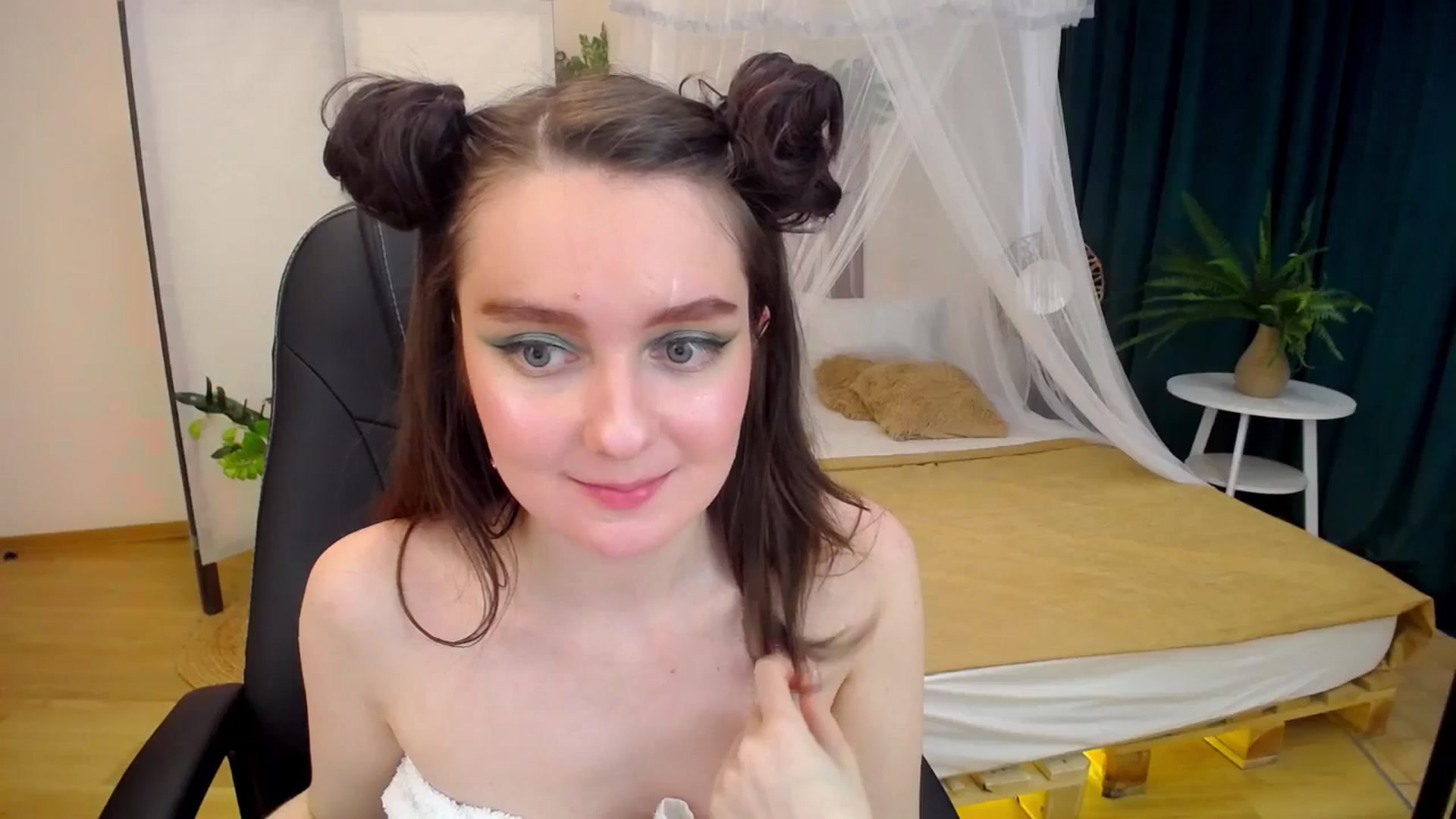 Gallery image thumbnail from Milim_Nava's myfreecams stream on, 09/28/2024, 09:53 image 12 of 20