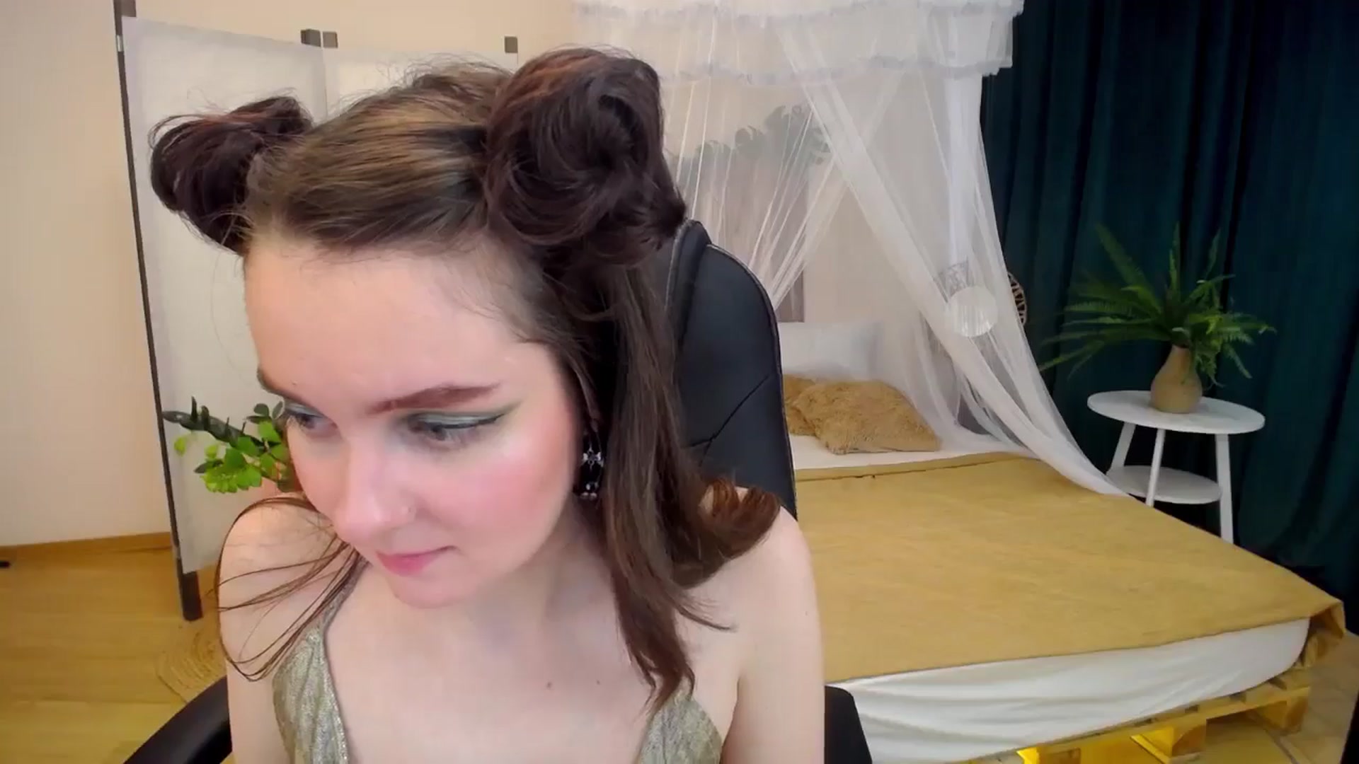 Gallery image thumbnail from Milim_Nava's myfreecams stream on, 09/28/2024, 09:53 image 3 of 20