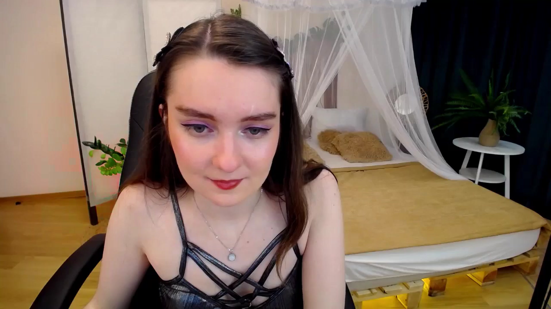 Gallery image thumbnail from Milim_Nava's myfreecams stream on, 10/03/2024, 19:31 image 7 of 20