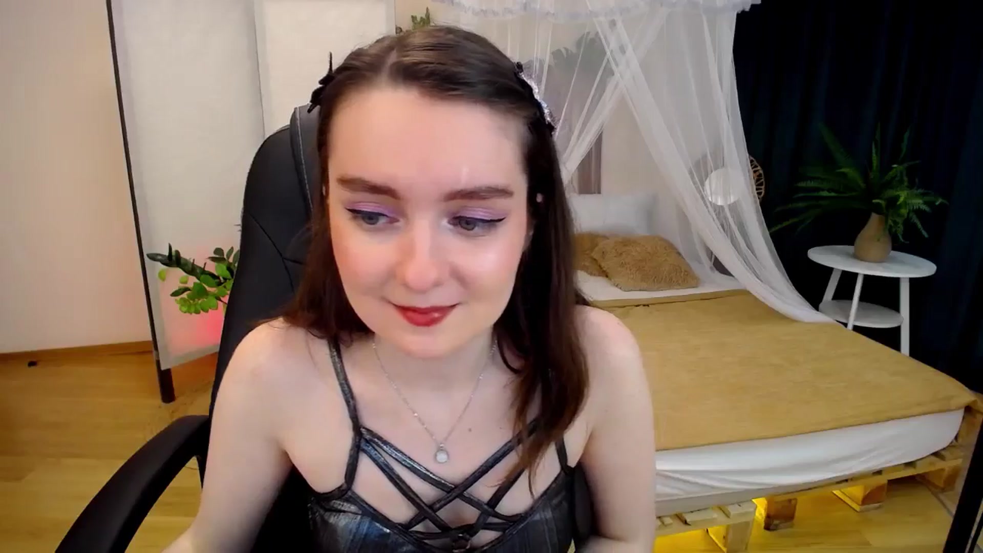 Gallery image thumbnail from Milim_Nava's myfreecams stream on, 10/03/2024, 19:31 image 3 of 20