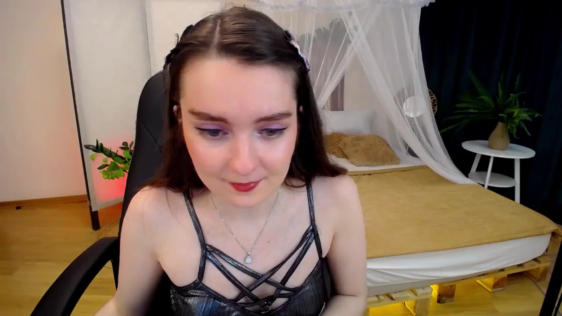Gallery image thumbnail from Milim_Nava's myfreecams stream on, 10/03/2024, 19:31 image 4 of 20
