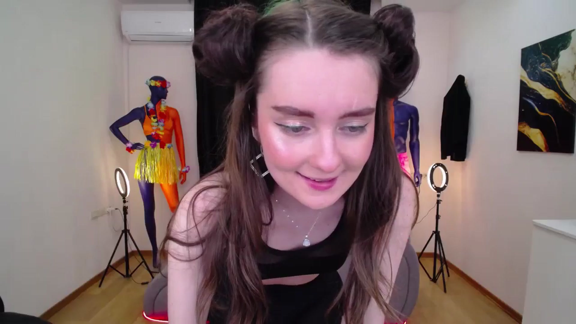 Gallery image thumbnail from Milim_Nava's myfreecams stream on, 10/04/2024, 14:12 image 16 of 20