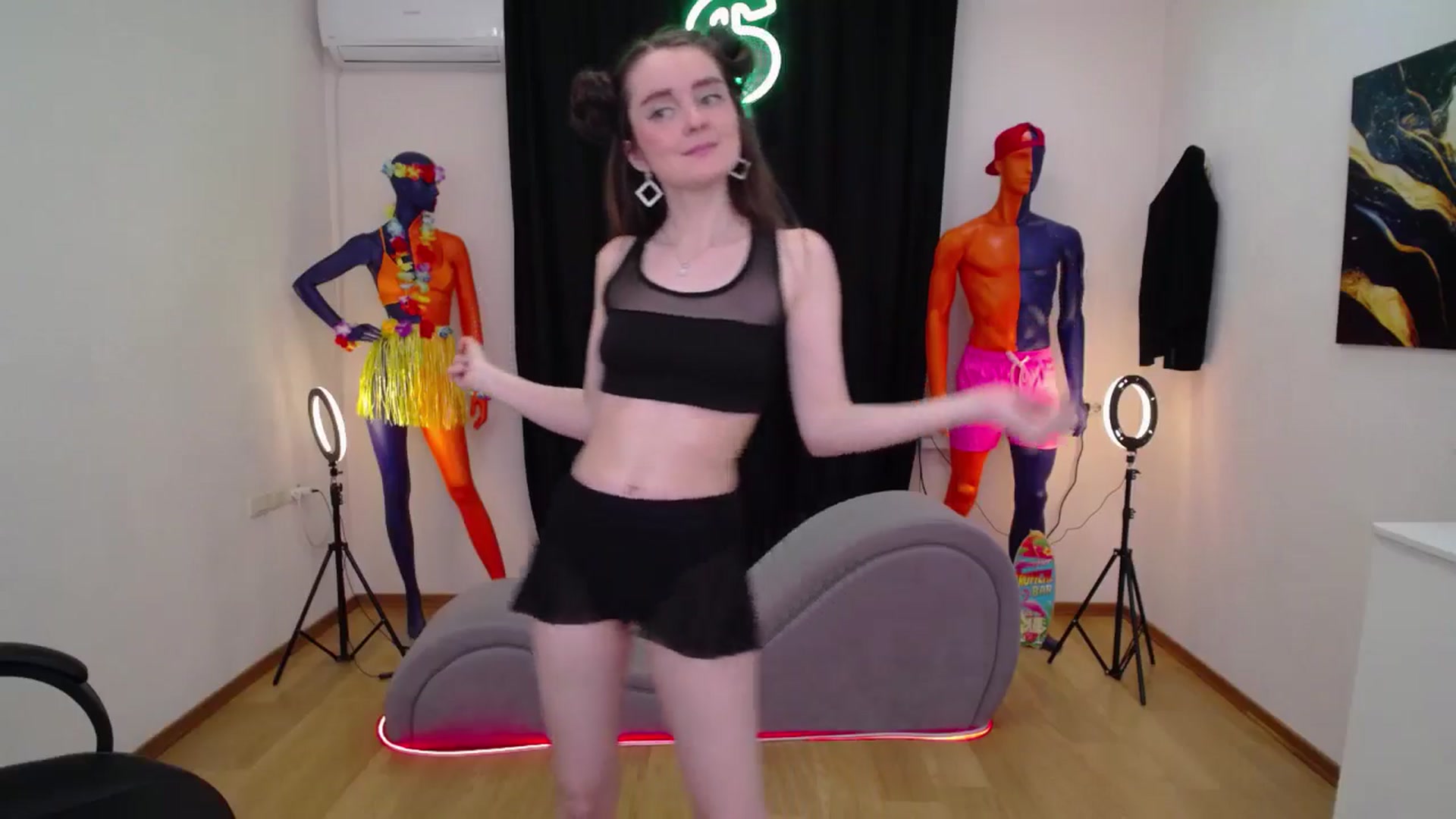 Gallery image thumbnail from Milim_Nava's myfreecams stream on, 10/04/2024, 17:26 image 5 of 20