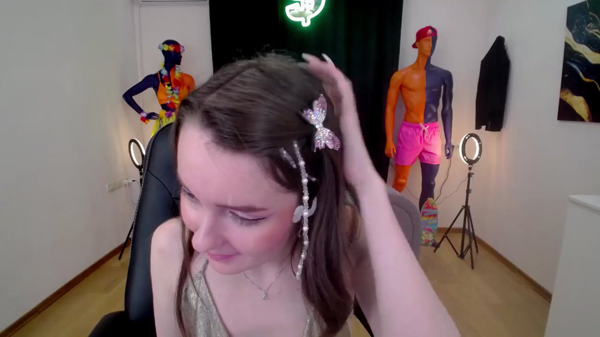 Gallery image thumbnail from Milim_Nava's myfreecams stream on, 10/08/2024, 09:04 image 12 of 20