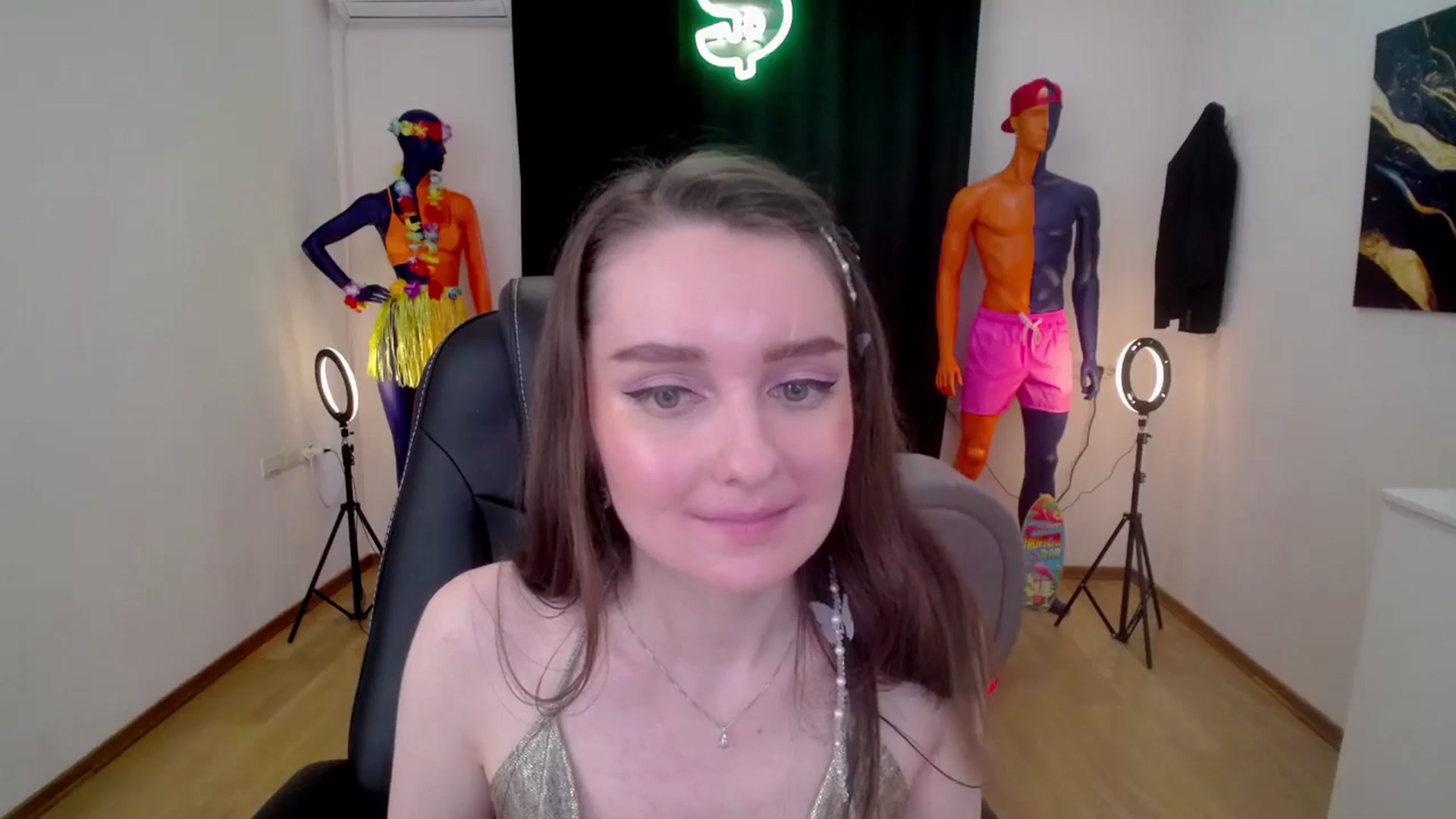 Gallery image thumbnail from Milim_Nava's myfreecams stream on, 10/08/2024, 10:20 image 13 of 20