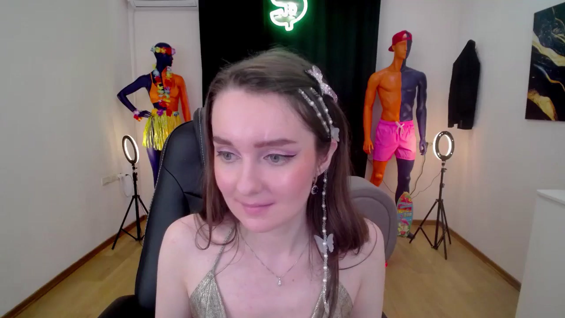 Gallery image thumbnail from Milim_Nava's myfreecams stream on, 10/08/2024, 10:20 image 12 of 20