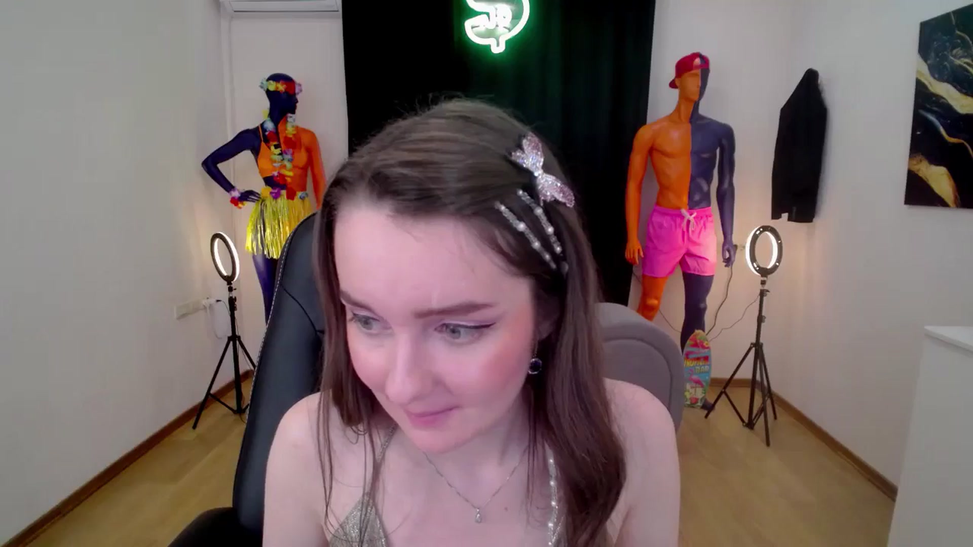 Gallery image thumbnail from Milim_Nava's myfreecams stream on, 10/08/2024, 10:20 image 14 of 20