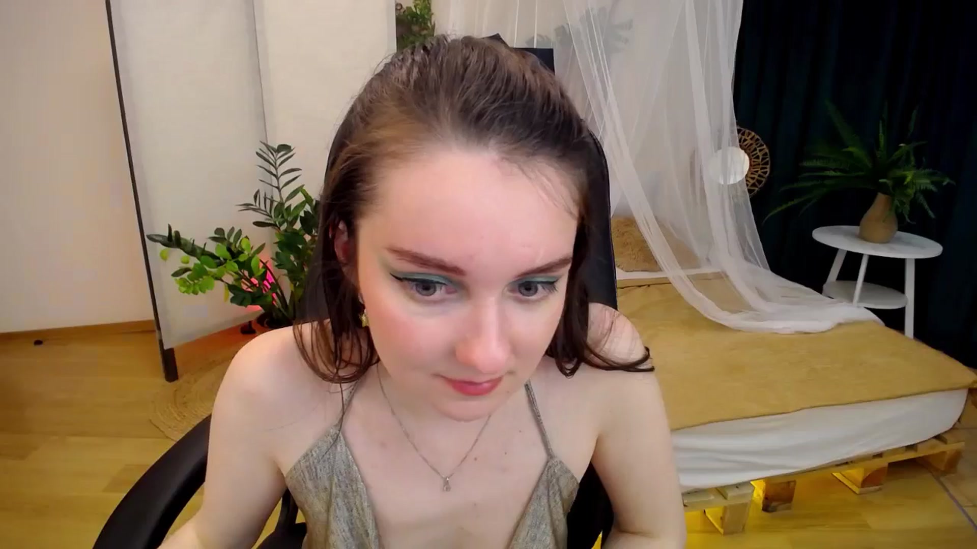 Gallery image thumbnail from Milim_Nava's myfreecams stream on, 10/11/2024, 08:01 image 17 of 20