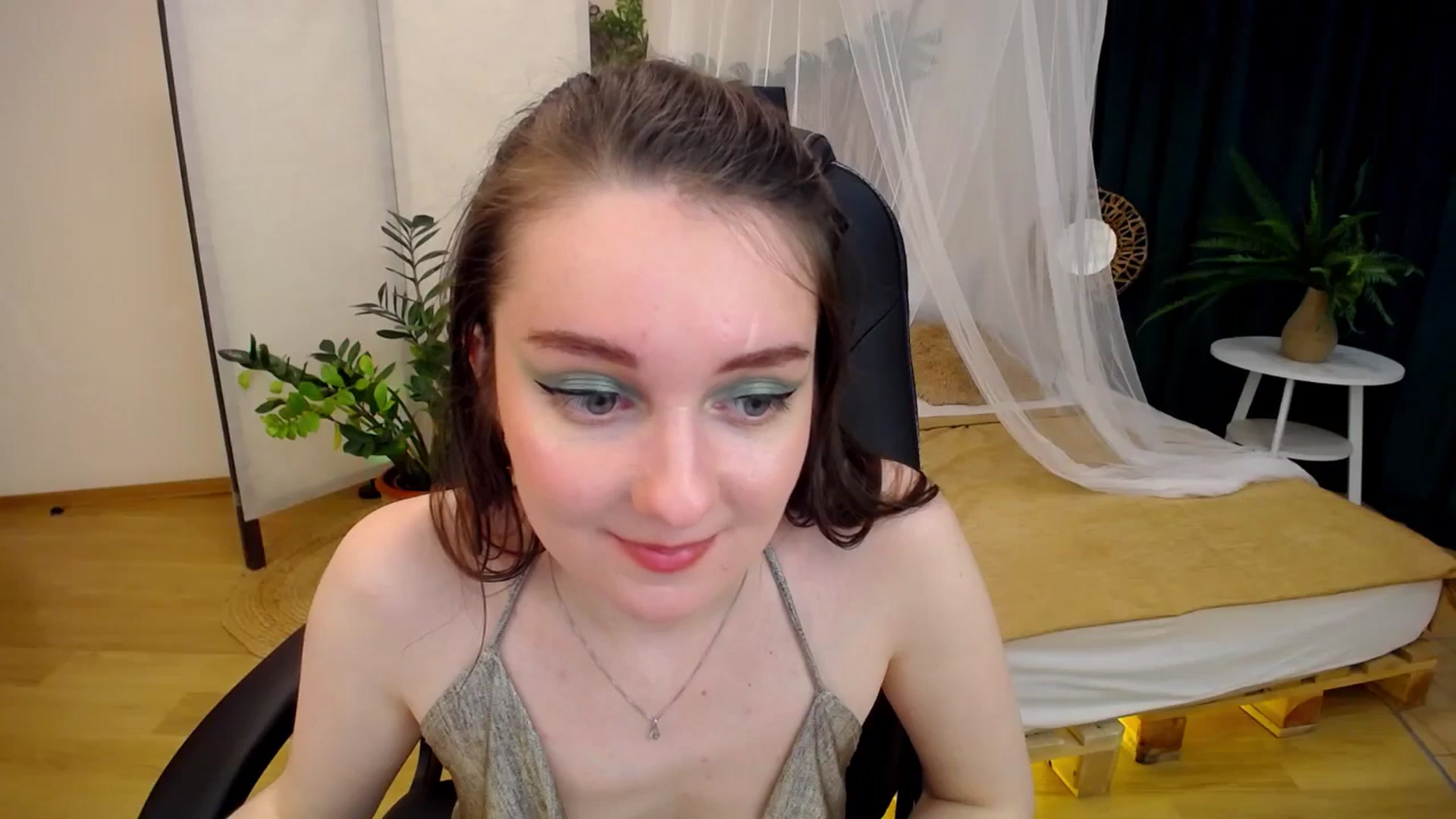 Gallery image thumbnail from Milim_Nava's myfreecams stream on, 10/11/2024, 08:01 image 15 of 20