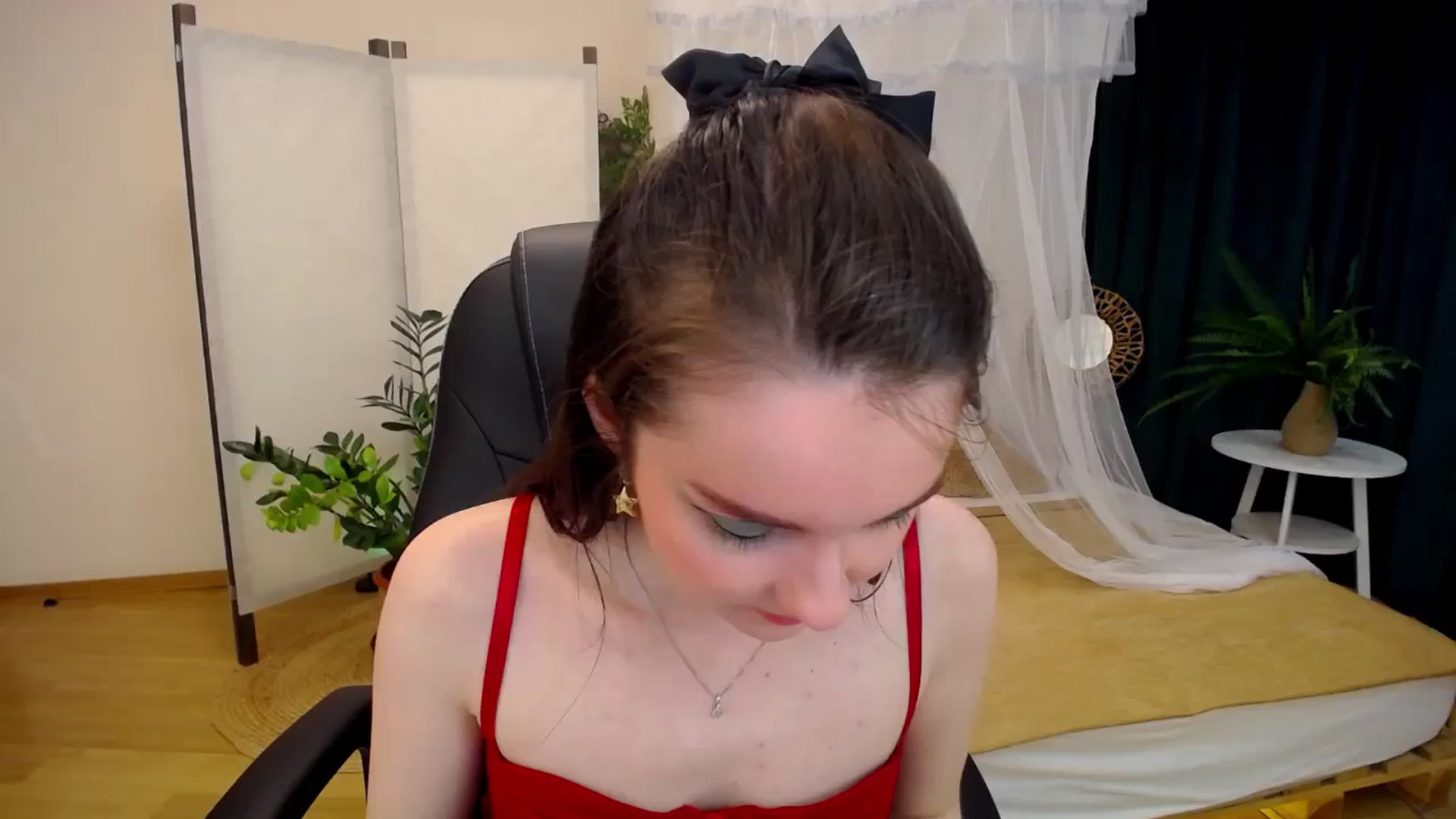 Gallery image thumbnail from Milim_Nava's myfreecams stream on, 10/11/2024, 09:18 image 1 of 20