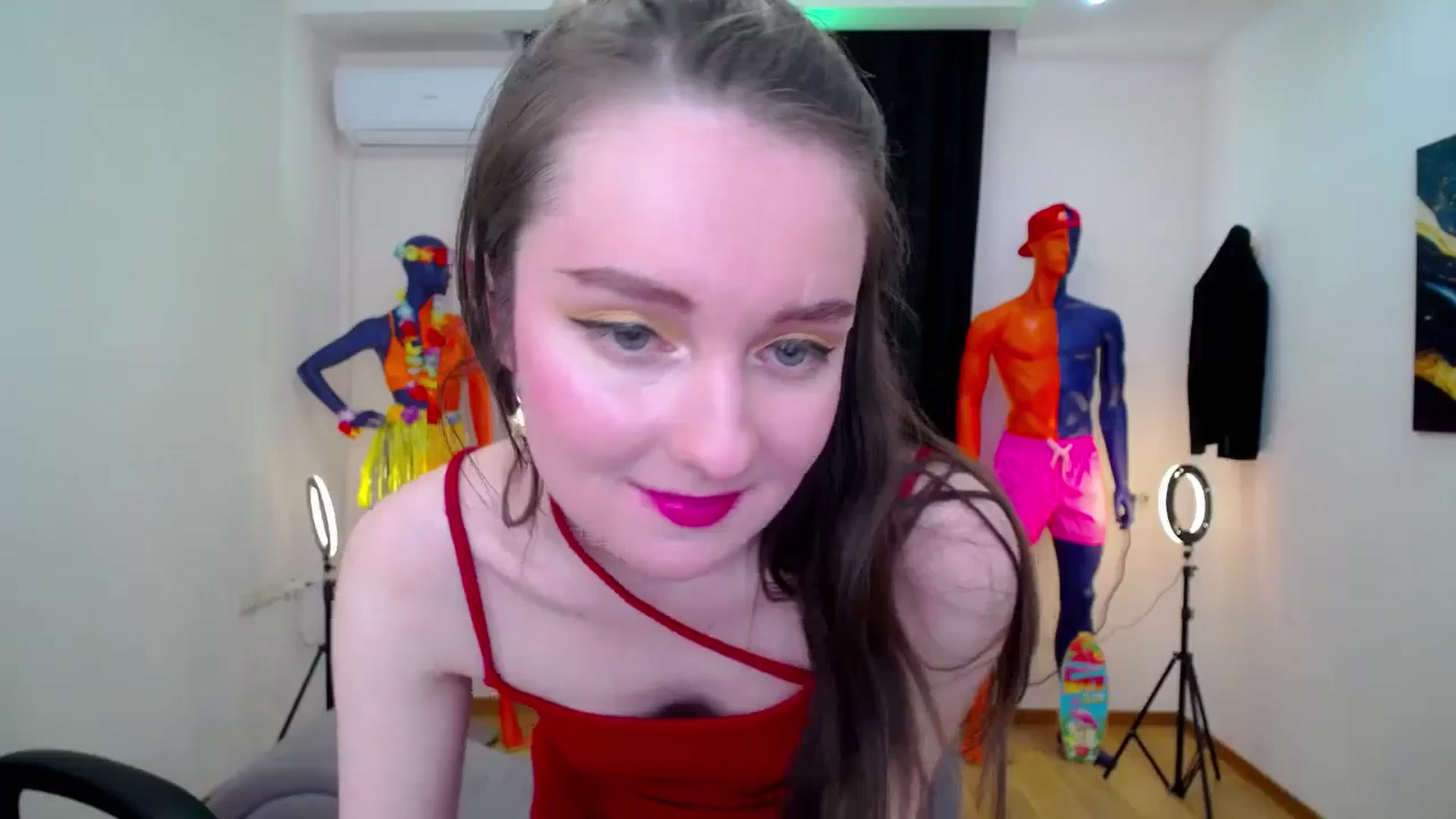 Gallery image thumbnail from Milim_Nava's myfreecams stream on, 10/13/2024, 13:11 image 7 of 20