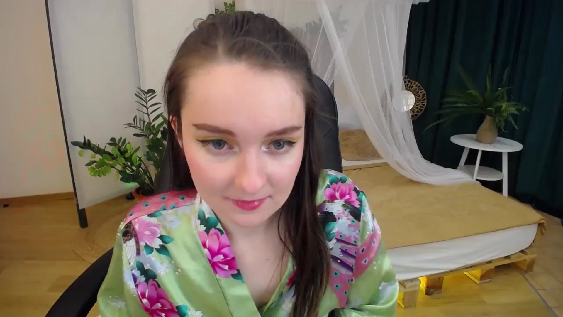 Gallery image thumbnail from Milim_Nava's myfreecams stream on, 10/13/2024, 15:05 image 17 of 20