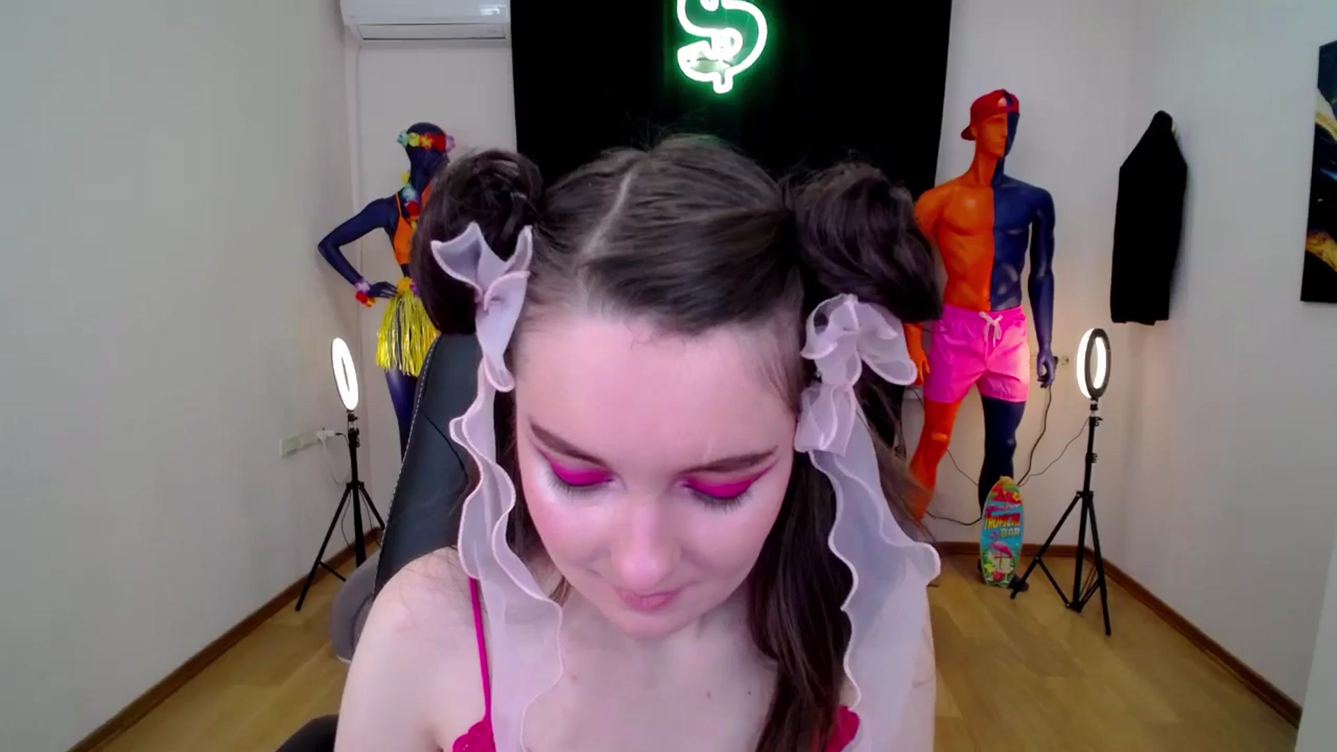 Gallery image thumbnail from Milim_Nava's myfreecams stream on, 10/16/2024, 18:49 image 6 of 20