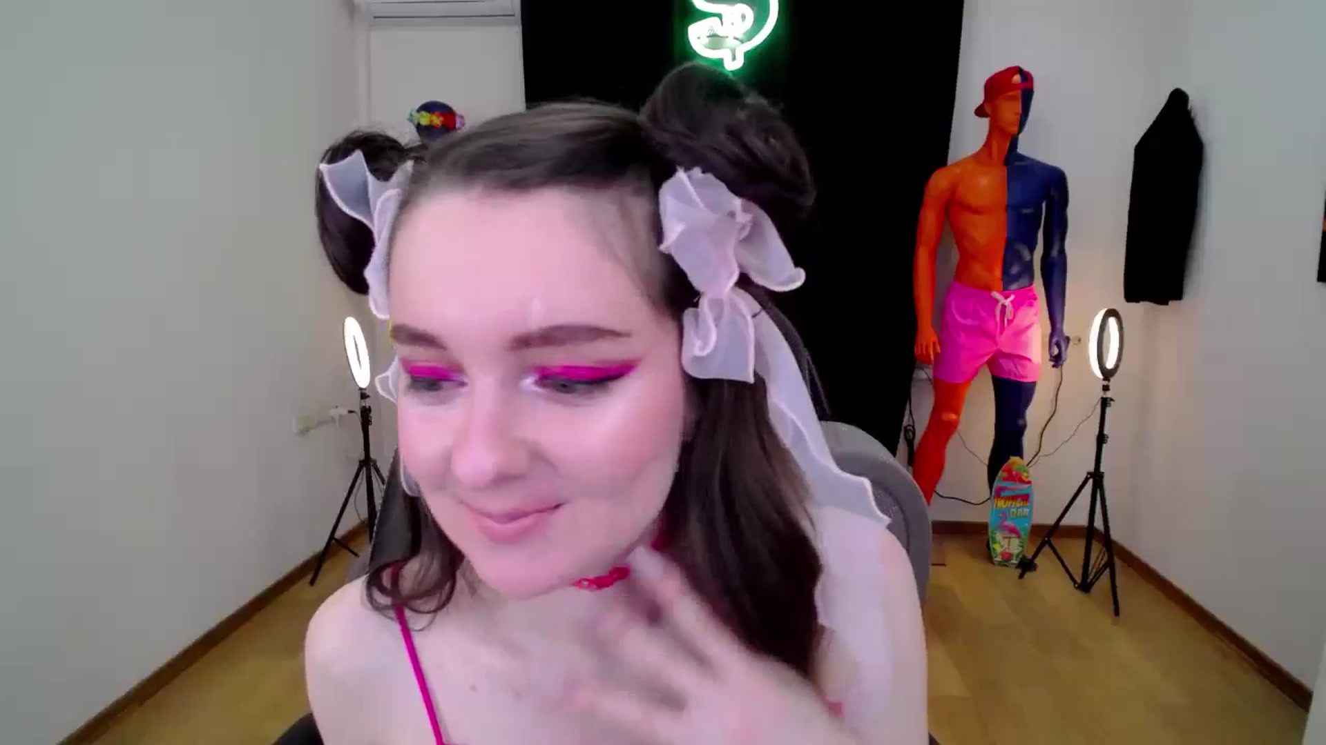 Gallery image thumbnail from Milim_Nava's myfreecams stream on, 10/16/2024, 19:21 image 7 of 20