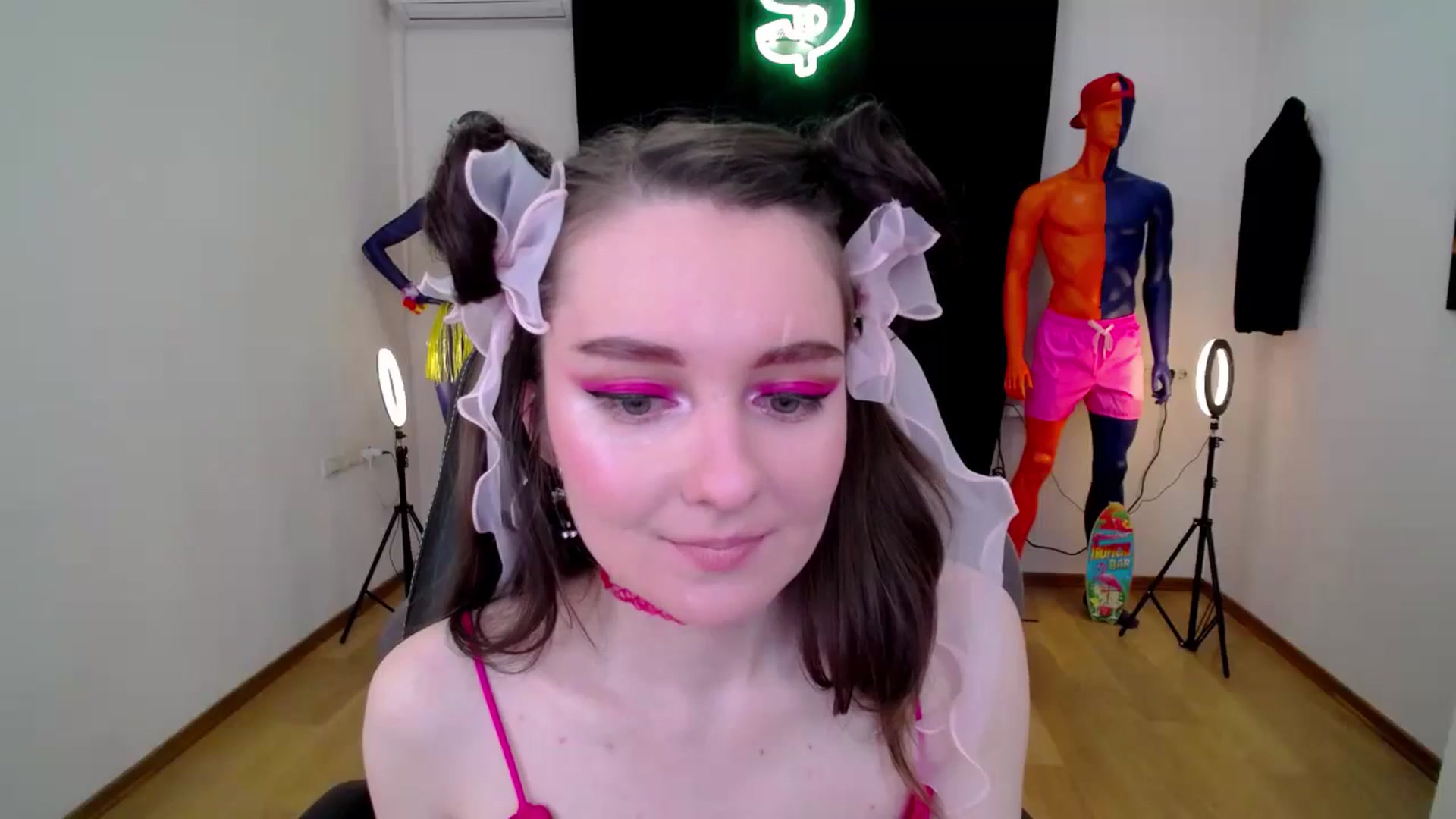 Gallery image thumbnail from Milim_Nava's myfreecams stream on, 10/16/2024, 19:21 image 6 of 20