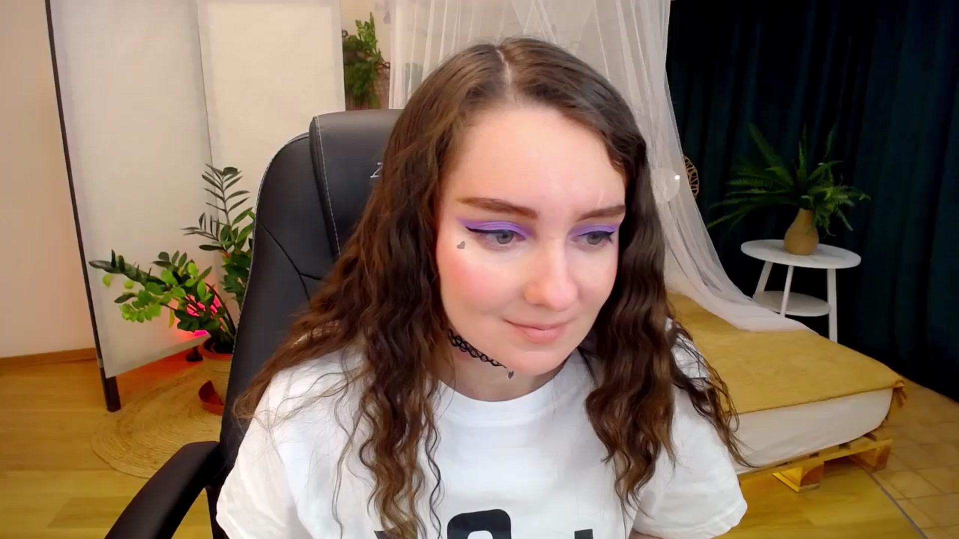 Gallery image thumbnail from Milim_Nava's myfreecams stream on, 10/17/2024, 18:35 image 14 of 20