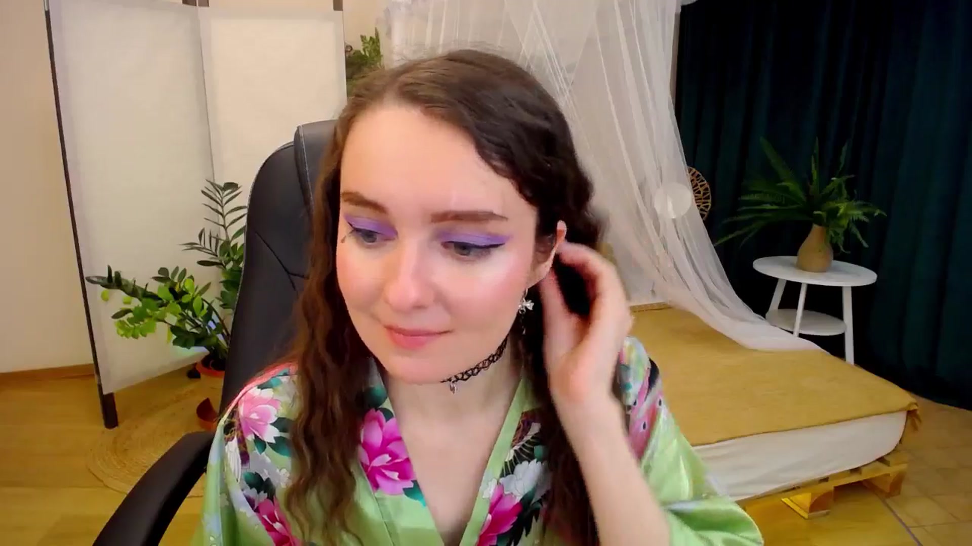 Gallery image thumbnail from Milim_Nava's myfreecams stream on, 10/18/2024, 24:01 image 17 of 20
