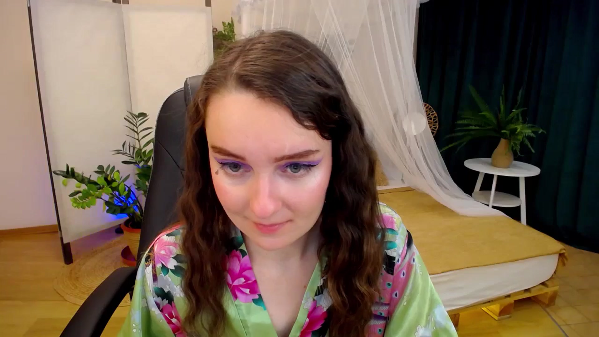 Gallery image thumbnail from Milim_Nava's myfreecams stream on, 10/18/2024, 24:01 image 19 of 20