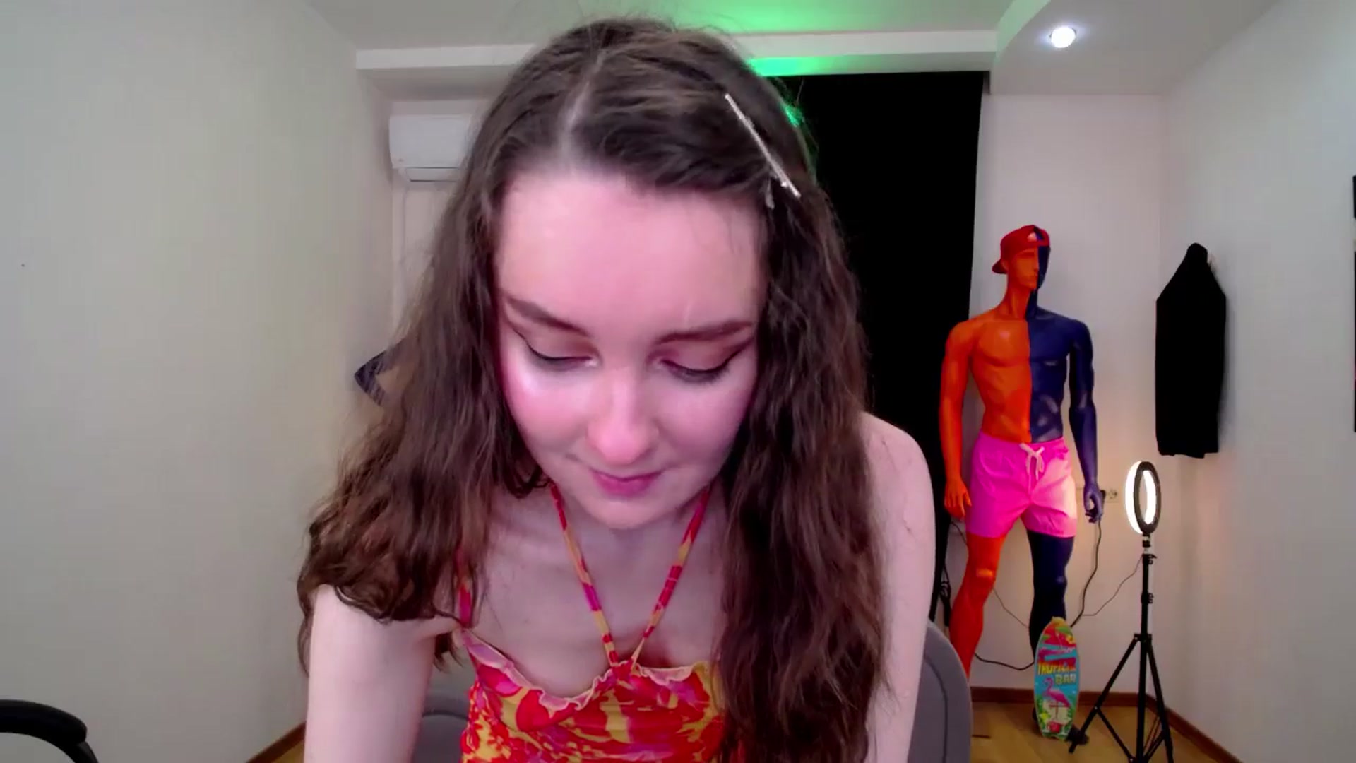 Gallery image thumbnail from Milim_Nava's myfreecams stream on, 10/18/2024, 13:21 image 3 of 20