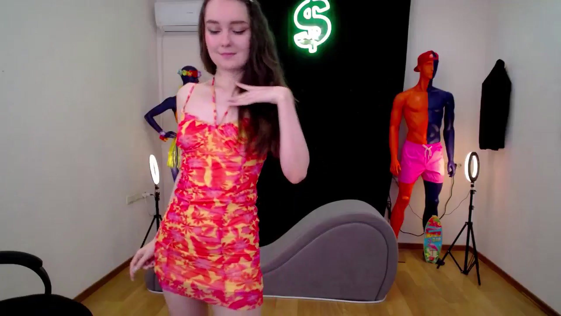 Gallery image thumbnail from Milim_Nava's myfreecams stream on, 10/18/2024, 13:21 image 2 of 20