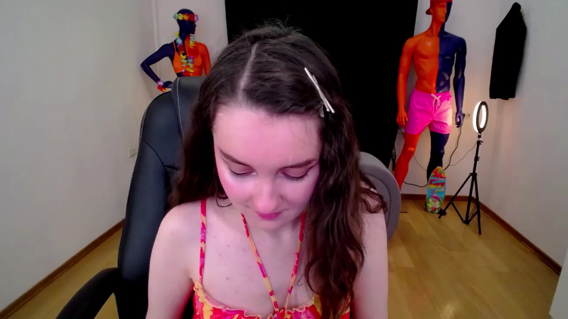 Gallery image thumbnail from Milim_Nava's myfreecams stream on, 10/18/2024, 13:21 image 9 of 20