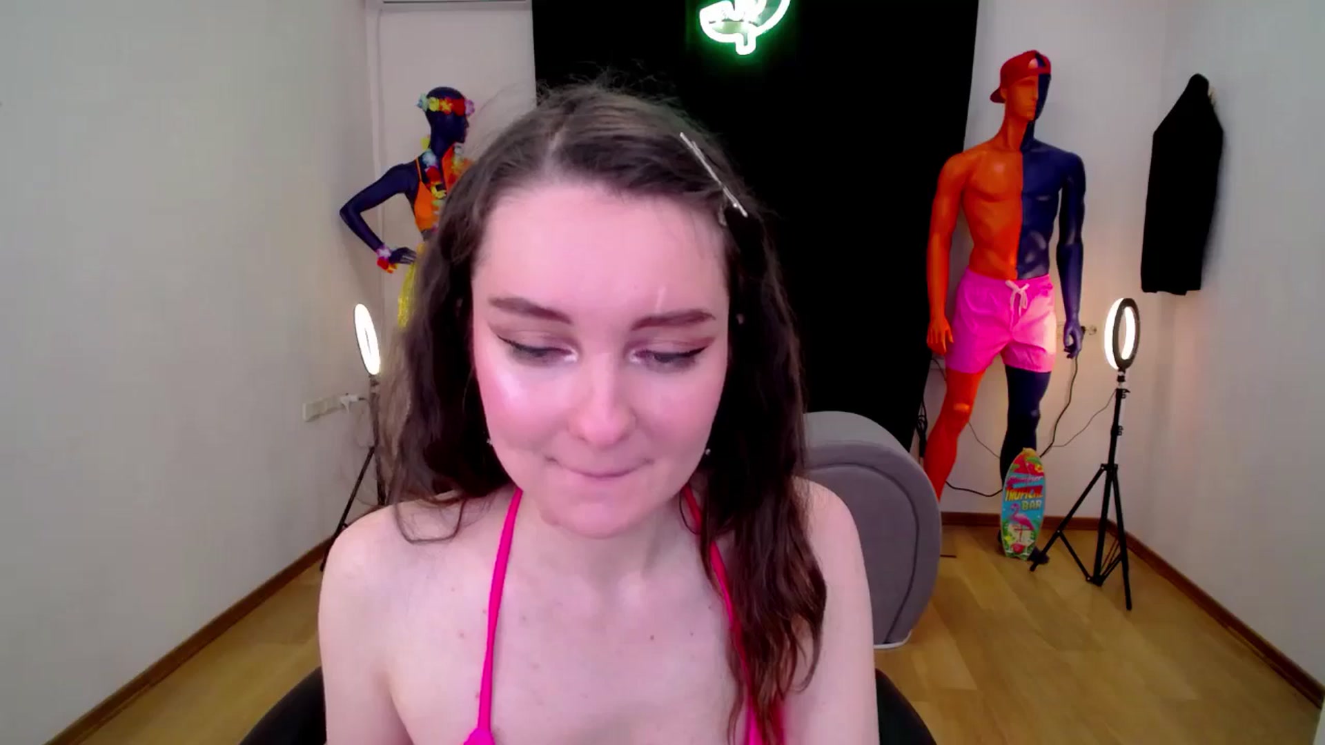 Gallery image thumbnail from Milim_Nava's myfreecams stream on, 10/18/2024, 14:28 image 15 of 20